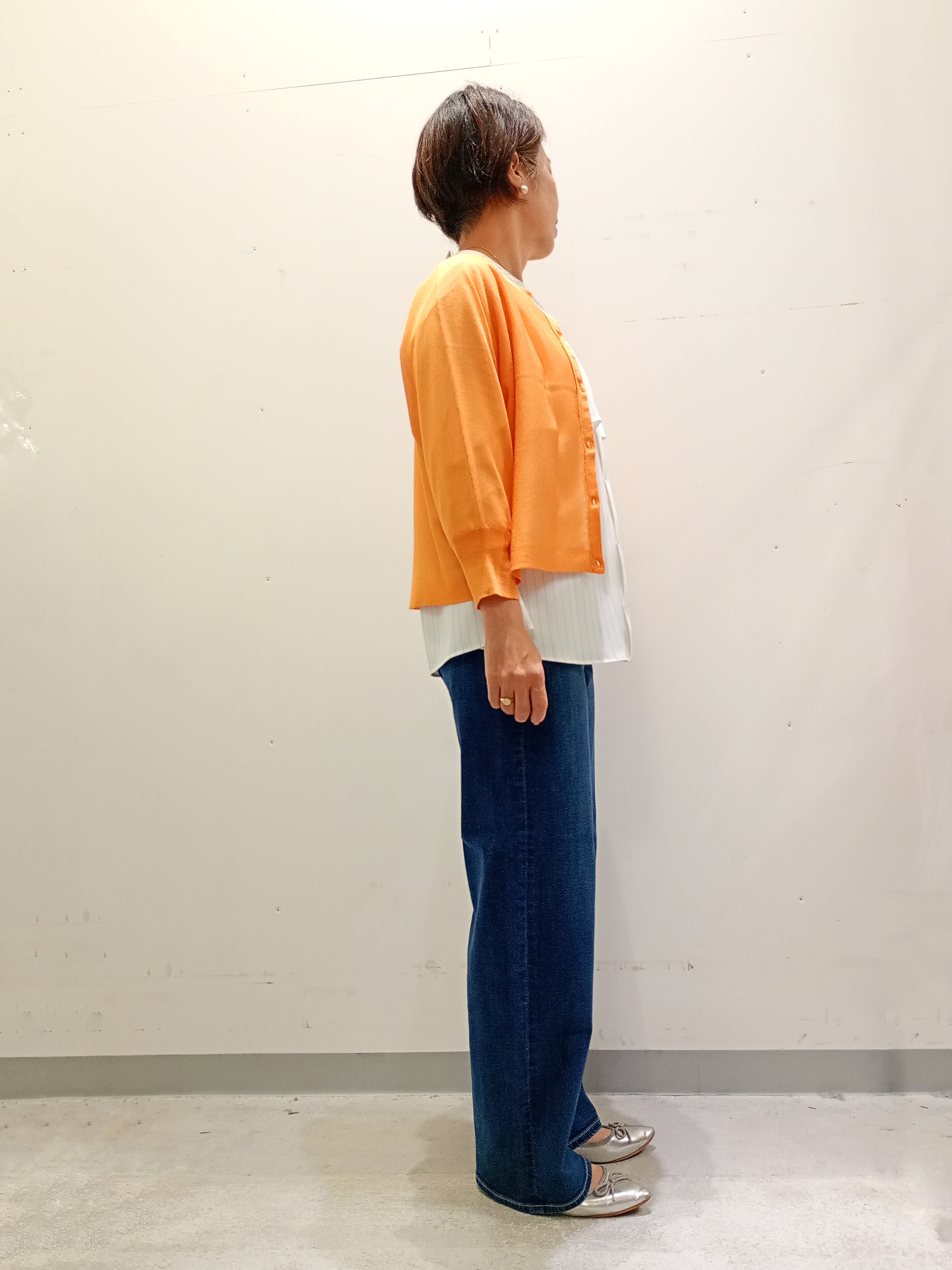 Kさんの「INDIVI｜【シアー／軽羽織】ドルマン袖ニットカーディガン」を使ったコーディネート