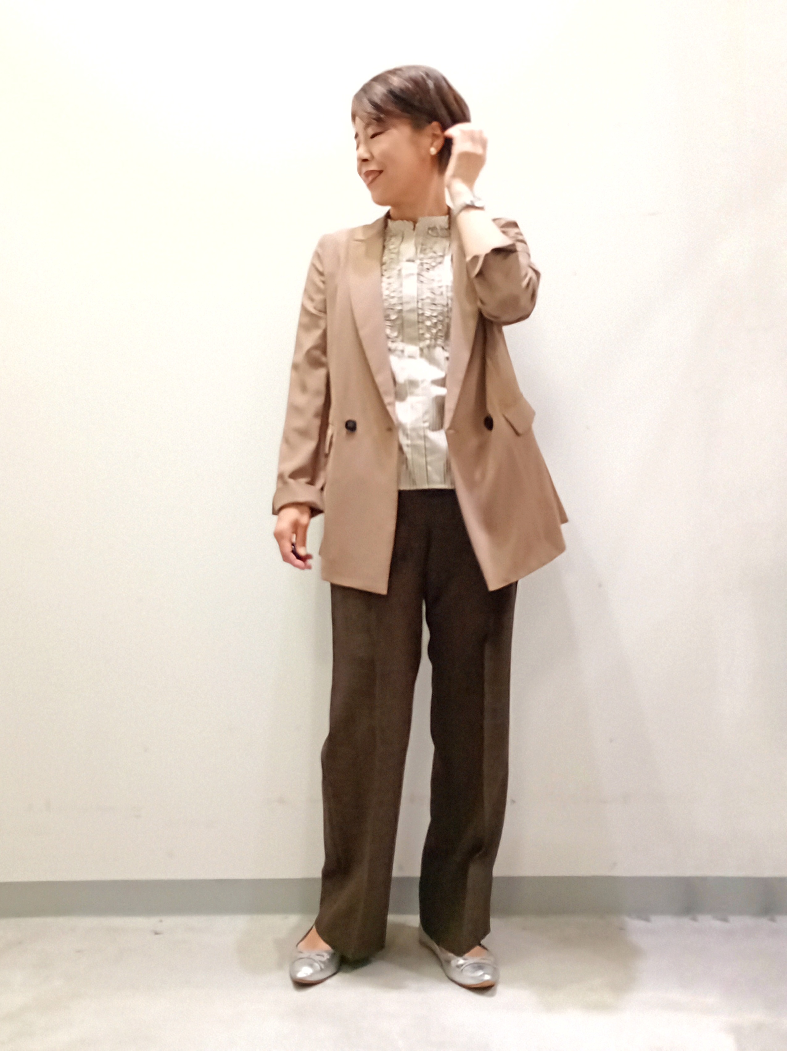 Kさんの「INDIVI｜【UVケア／接触冷感】リネン風チェックストレートパンツ」を使ったコーディネート