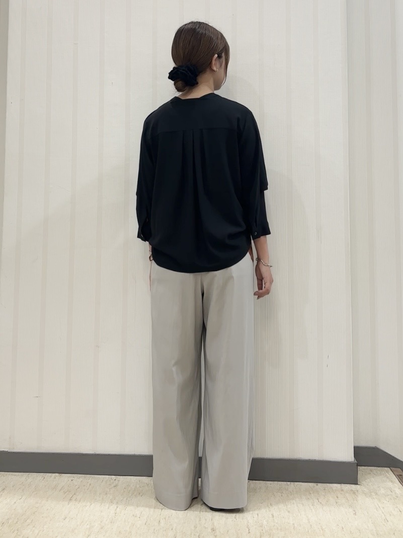 ちひさんの「INDIVI｜【褒められパンツ／洗える／ウエストゴム】ワイドタックパンツ」を使ったコーディネート