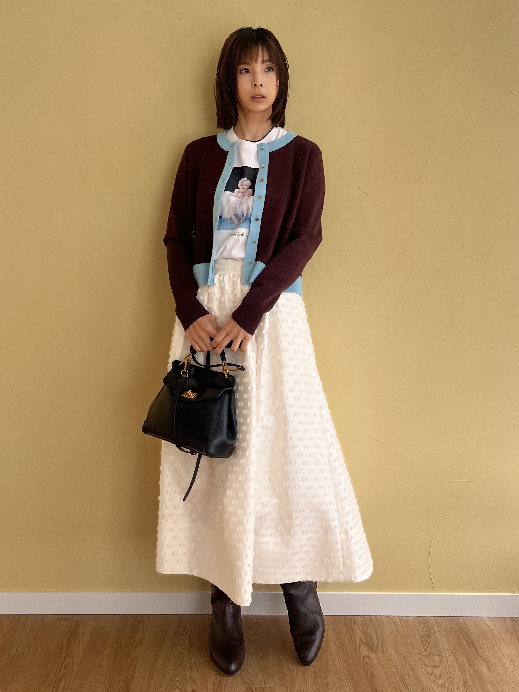 misaさんの「DRESSTERIOR｜【マシンウォッシャブル】コットンカシミヤバイカラーカーディガン」を使ったコーディネート