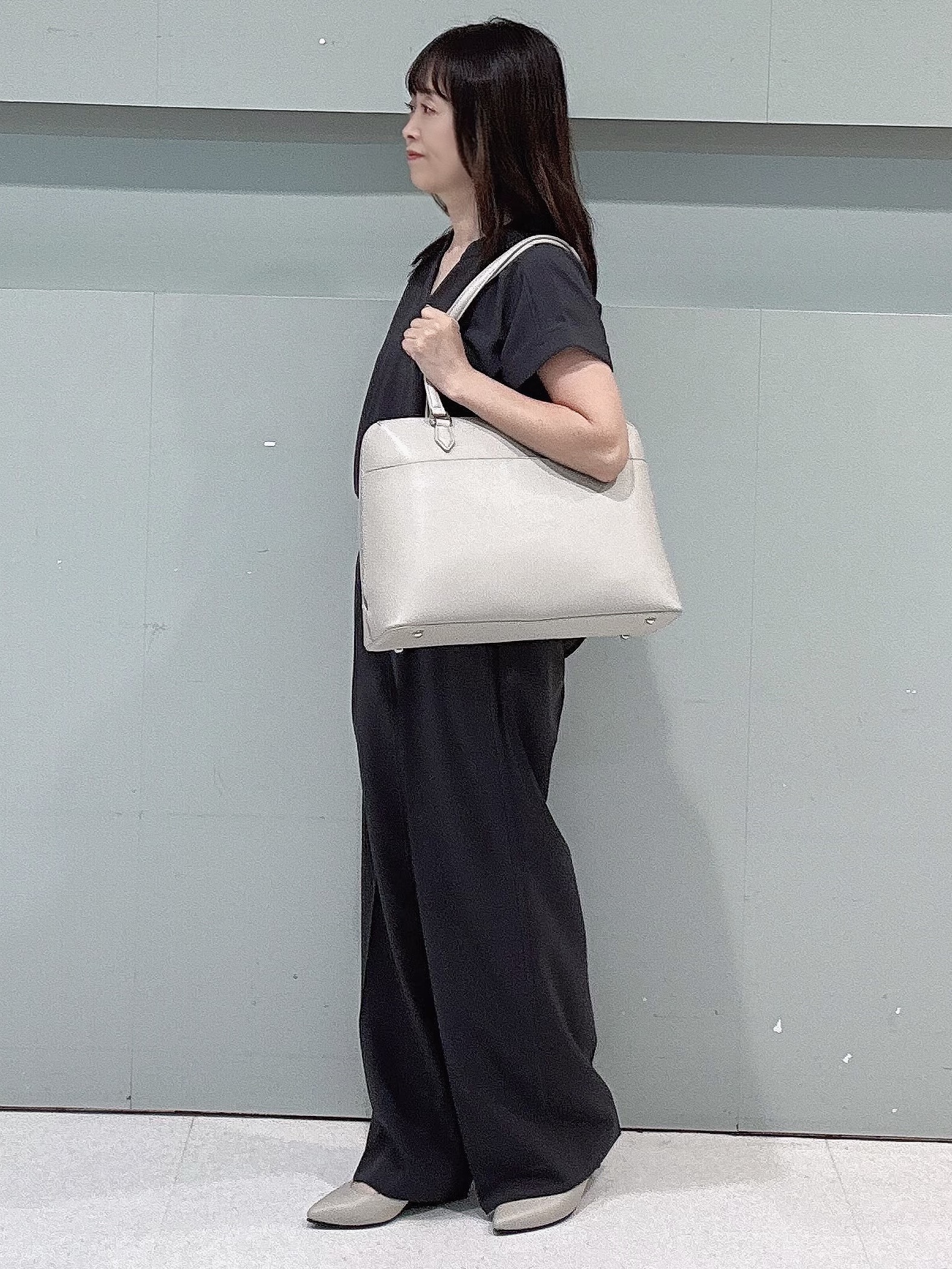 makiさんの「UNTITLED｜【セットアップ可/UVカット】エアリークールブラウス」を使ったコーディネート