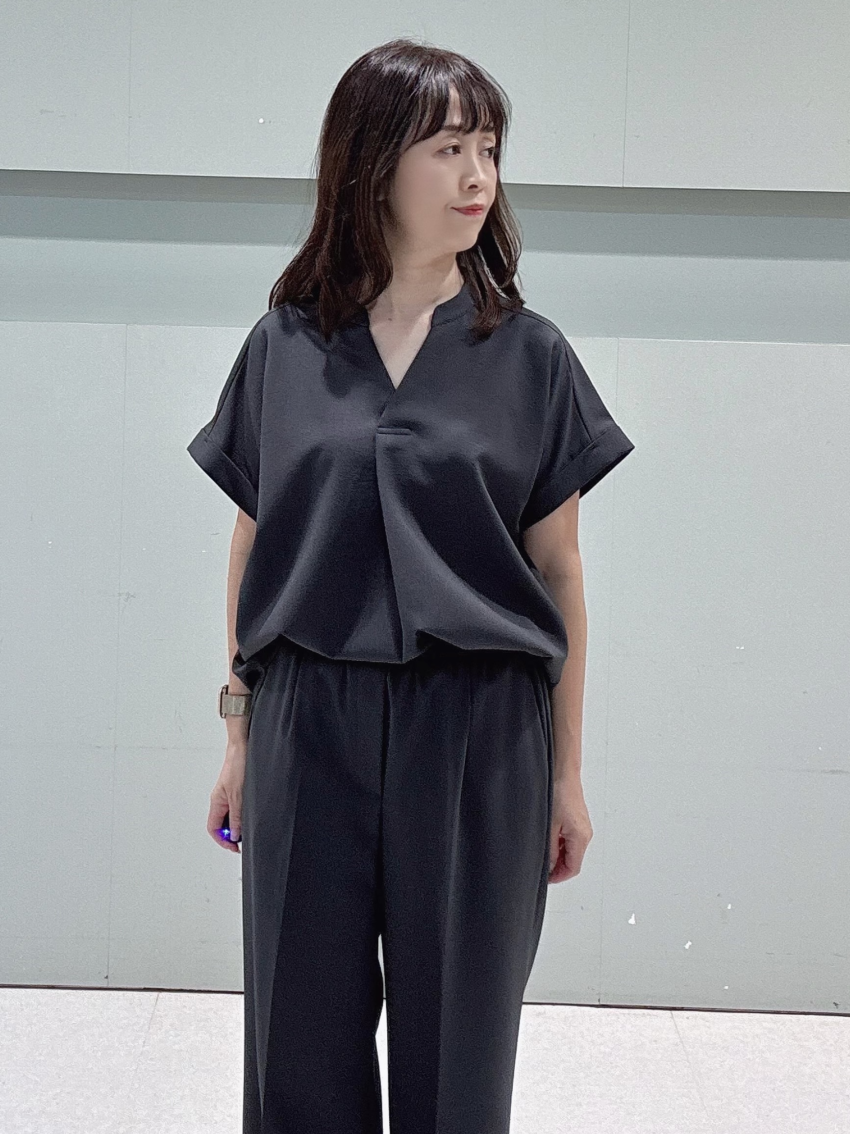 makiさんの「UNTITLED｜【セットアップ可/UVカット】エアリークールブラウス」を使ったコーディネート