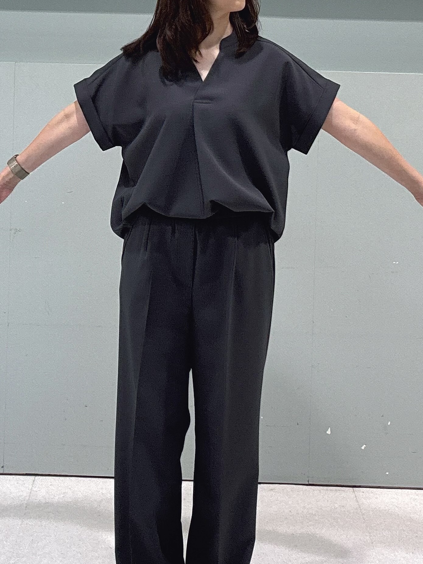 makiさんの「UNTITLED｜【セットアップ可/UVカット】エアリークールブラウス」を使ったコーディネート