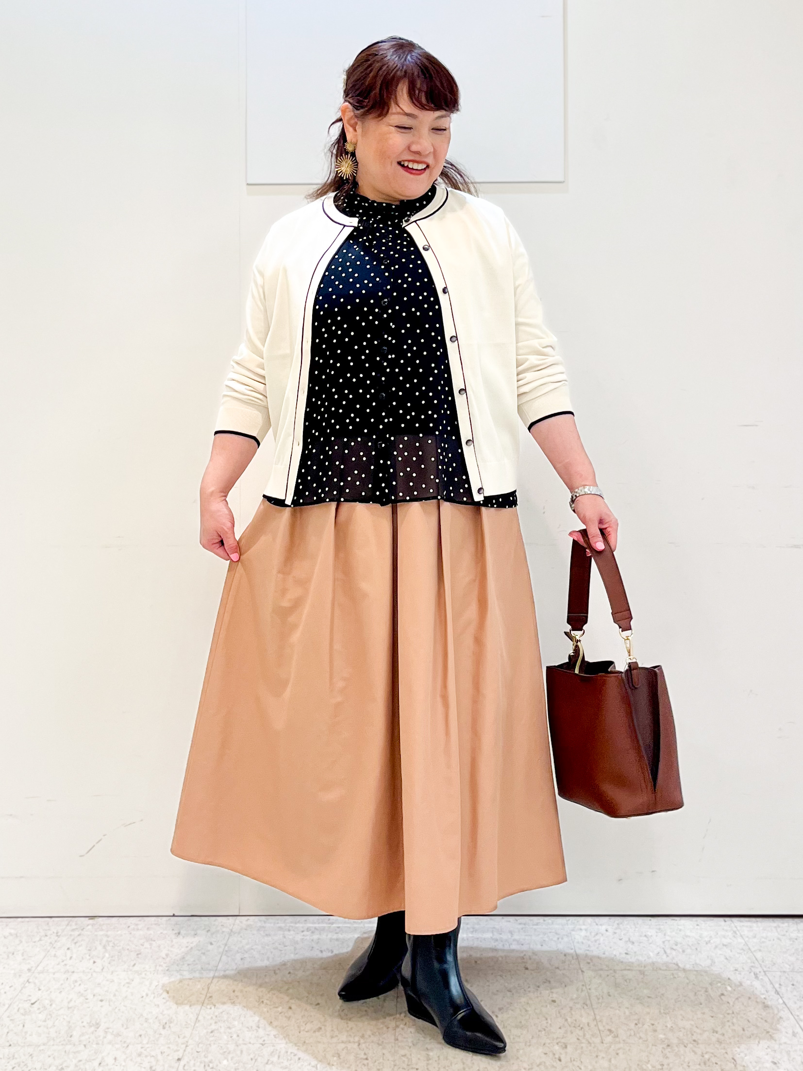 kimmyさんの「Reflect｜【セットアップ／手洗い可】ドット柄シアーブラウス」を使ったコーディネート
