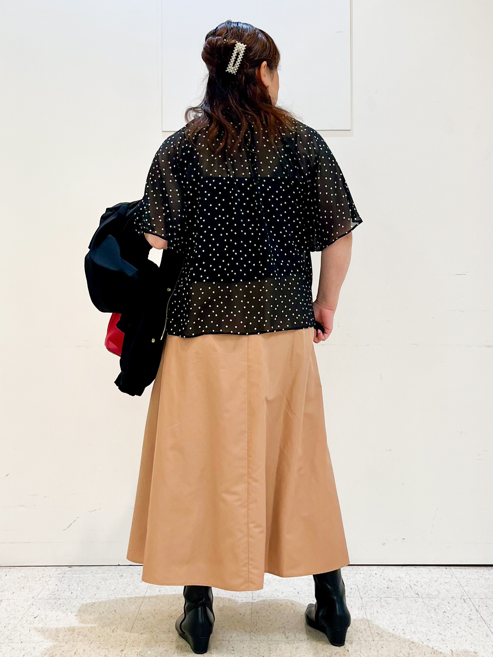 kimmyさんの「Reflect｜【セットアップ／手洗い可】ドット柄シアーブラウス」を使ったコーディネート