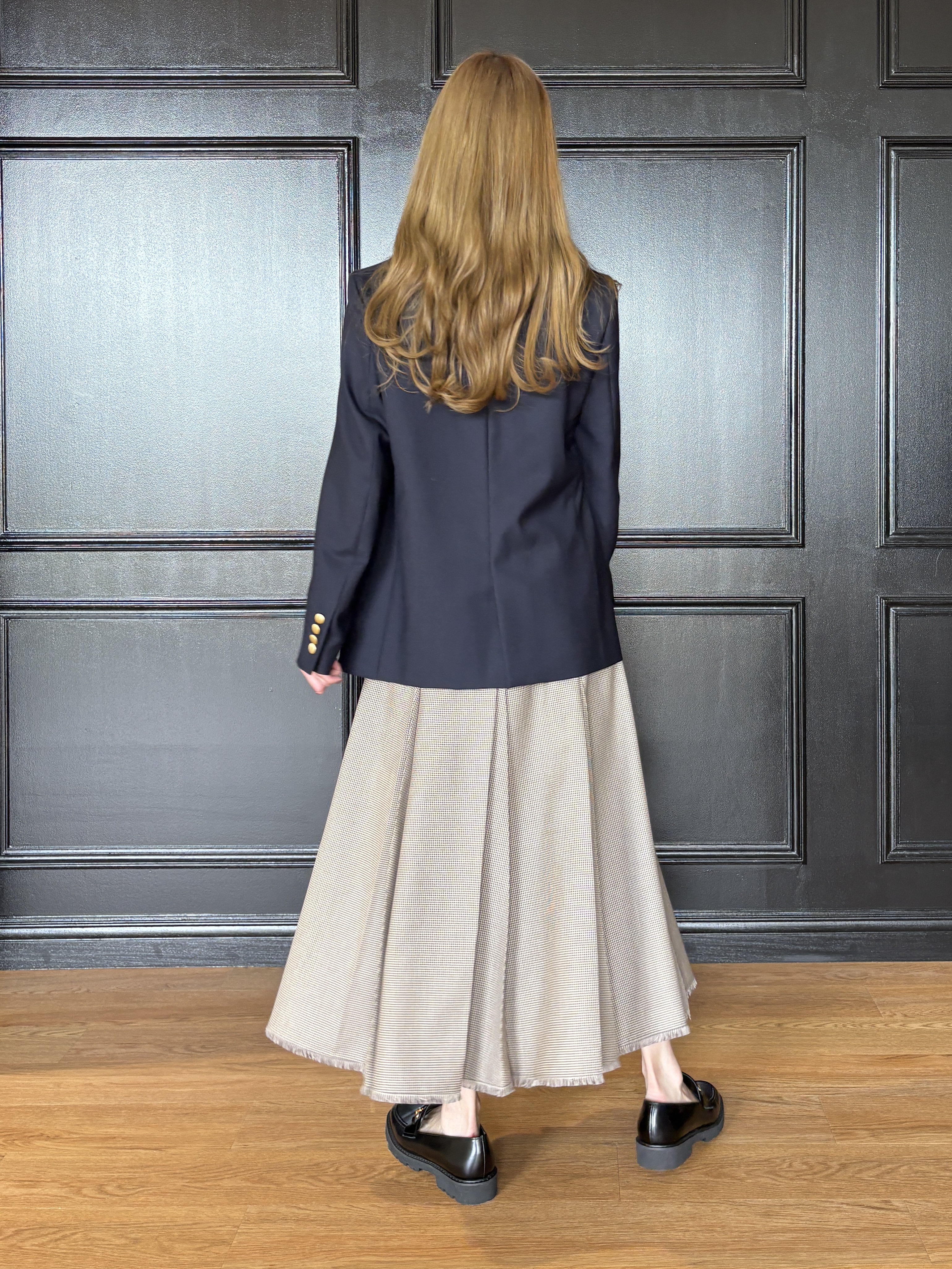 清水夏姫さんの「DRESSTERIOR｜レオパードシルクスカーフ」を使ったコーディネート