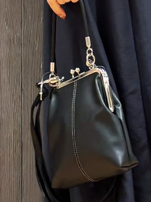 meiさんの「SHOO･LA･RUE｜【セットアップ可/S-LL】1枚で秋気分 モールチェックタックスリーブ ブラウス」を使ったコーディネート