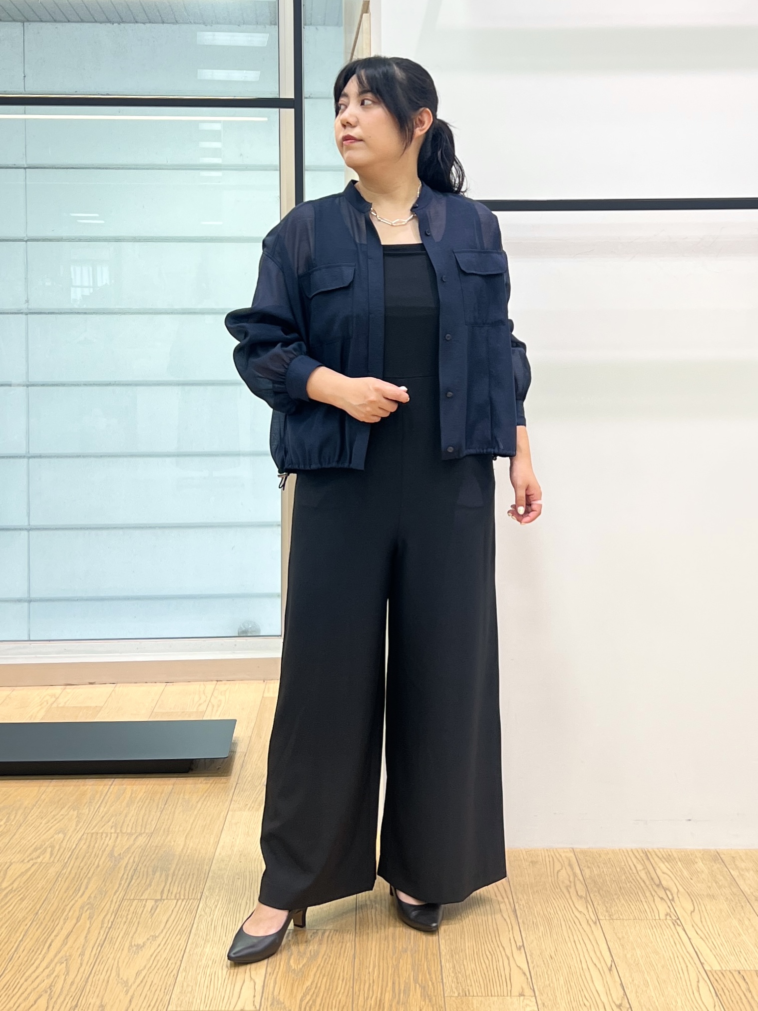 shimaさんの「INDIVI｜【トレンド／2WAY】裾ドロスト付きシアーブラウスブルゾン」を使ったコーディネート