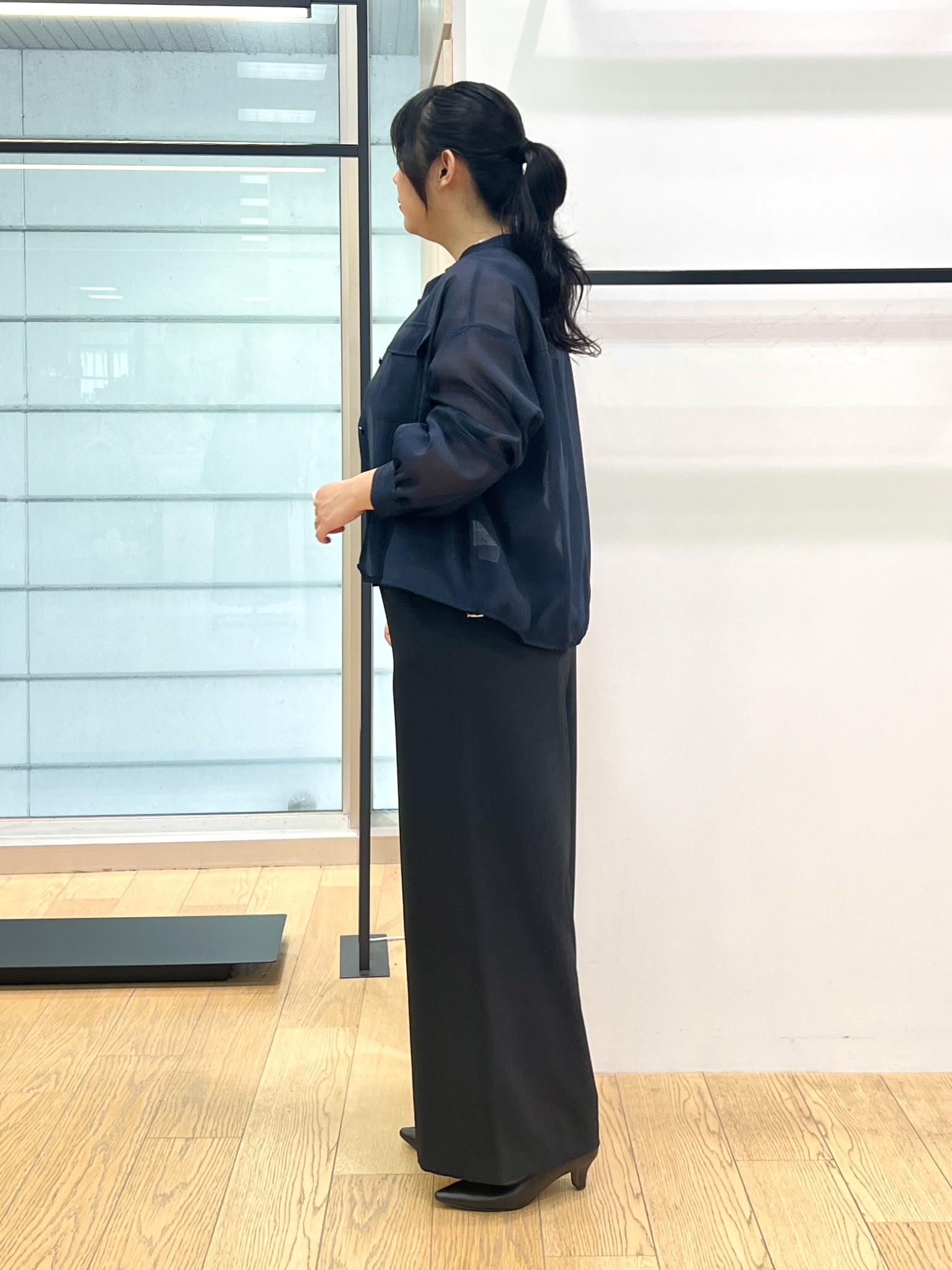 shimaさんの「INDIVI｜【トレンド／2WAY】裾ドロスト付きシアーブラウスブルゾン」を使ったコーディネート