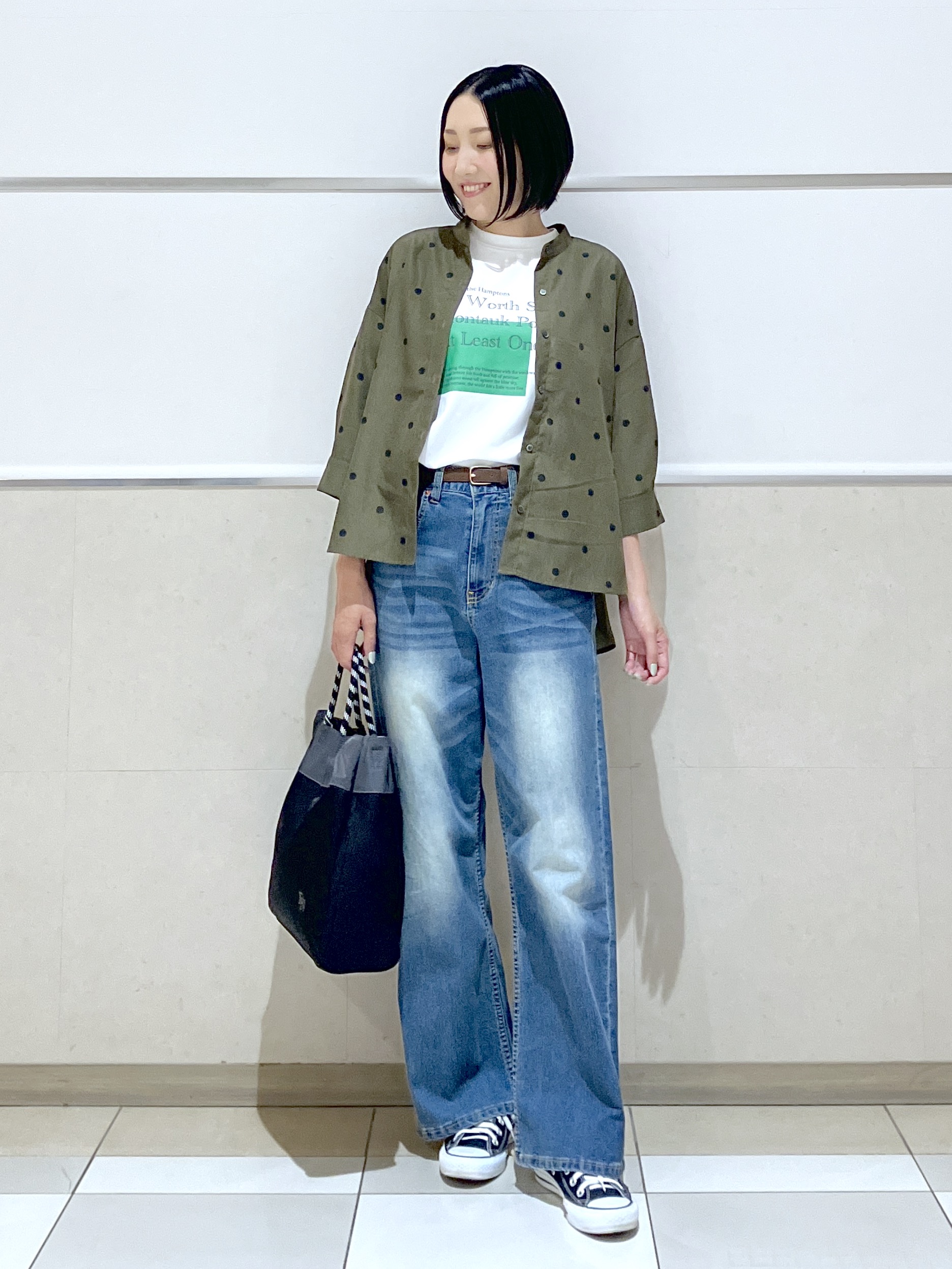 eriko さんの「Dessin｜グラフィックデザイン Tシャツ」を使ったコーディネート