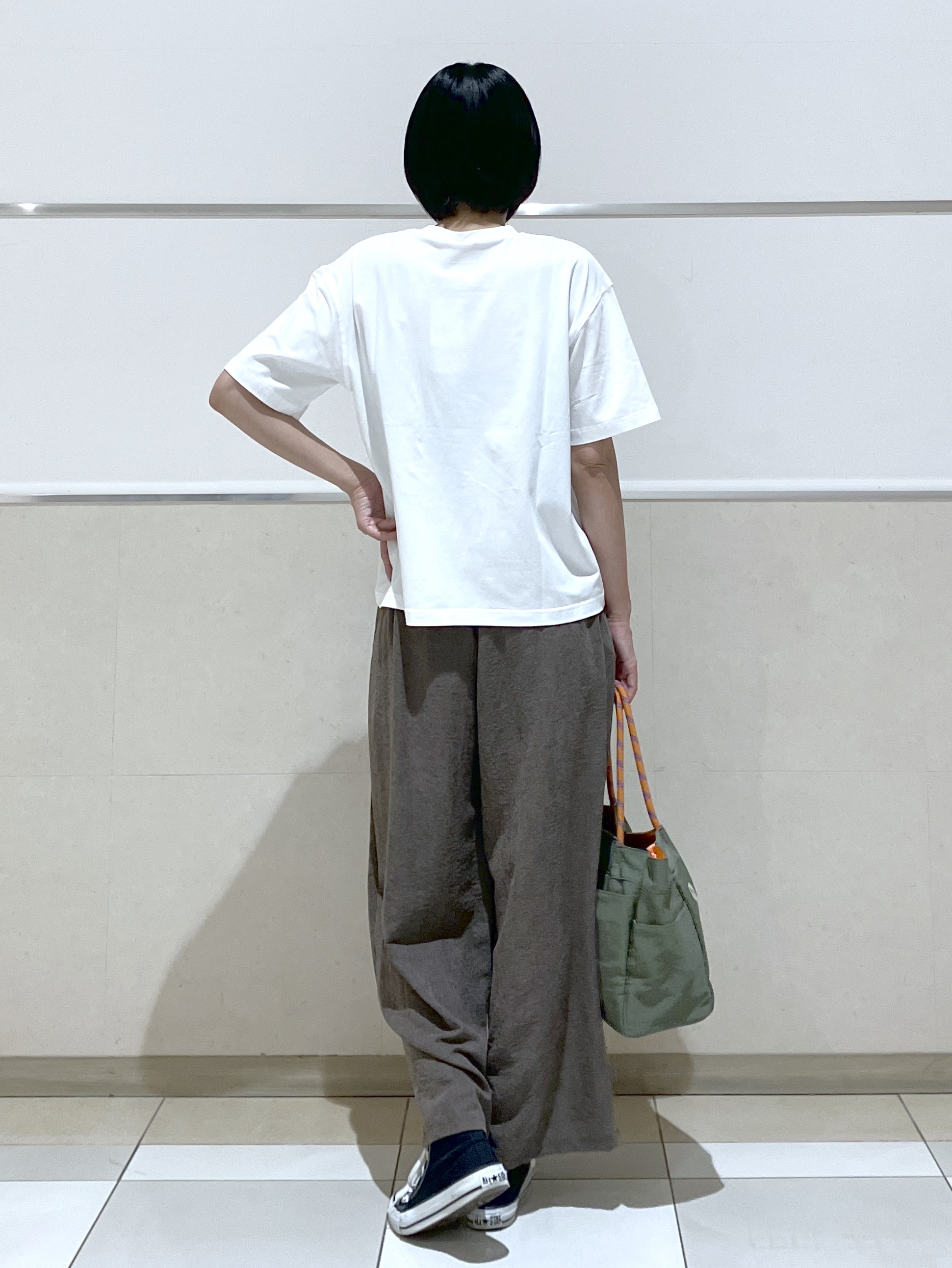 eriko さんの「Dessin｜グラフィックデザイン Tシャツ」を使ったコーディネート