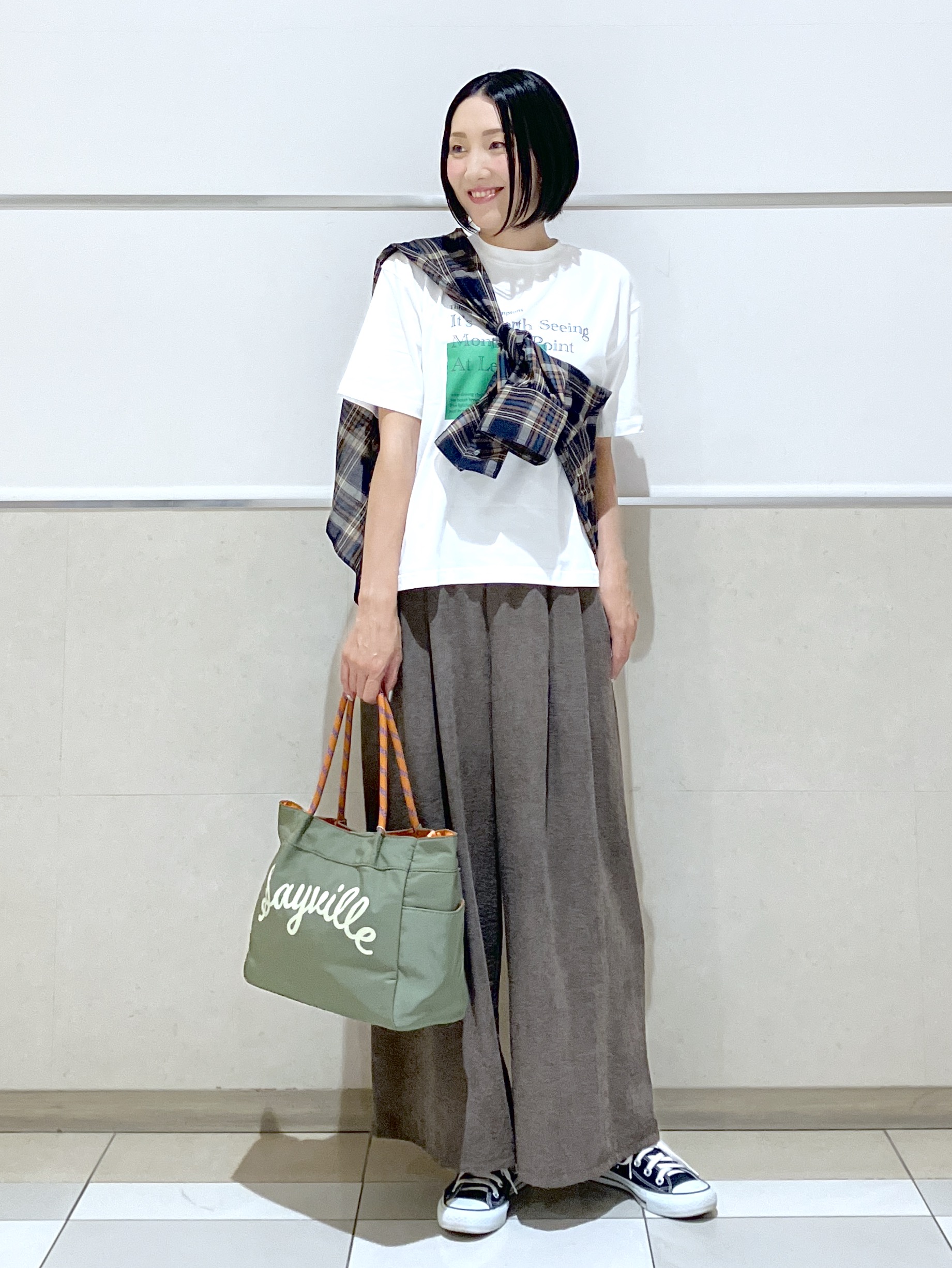 eriko さんの「Dessin｜グラフィックデザイン Tシャツ」を使ったコーディネート