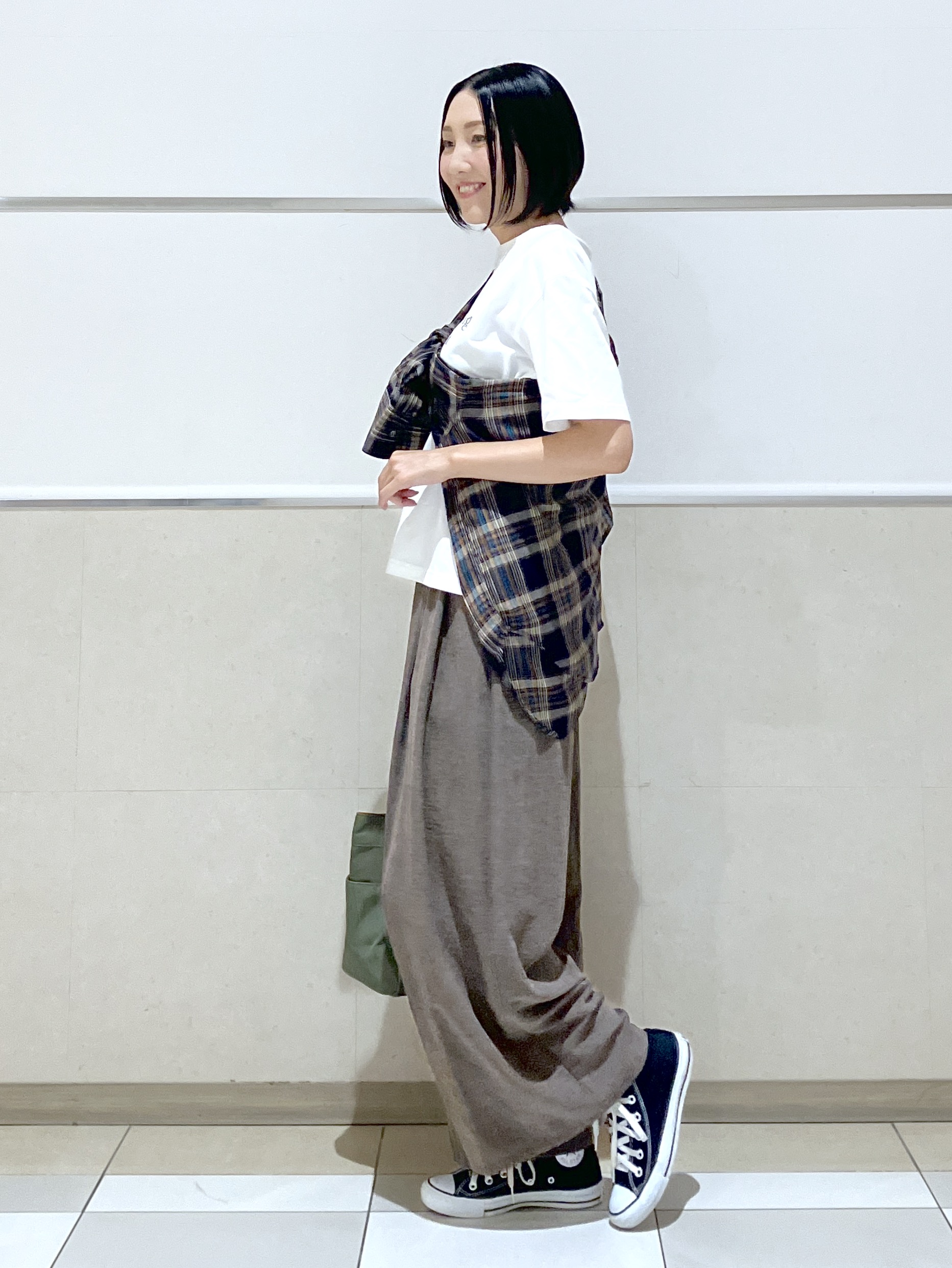 eriko さんの「Dessin｜グラフィックデザイン Tシャツ」を使ったコーディネート