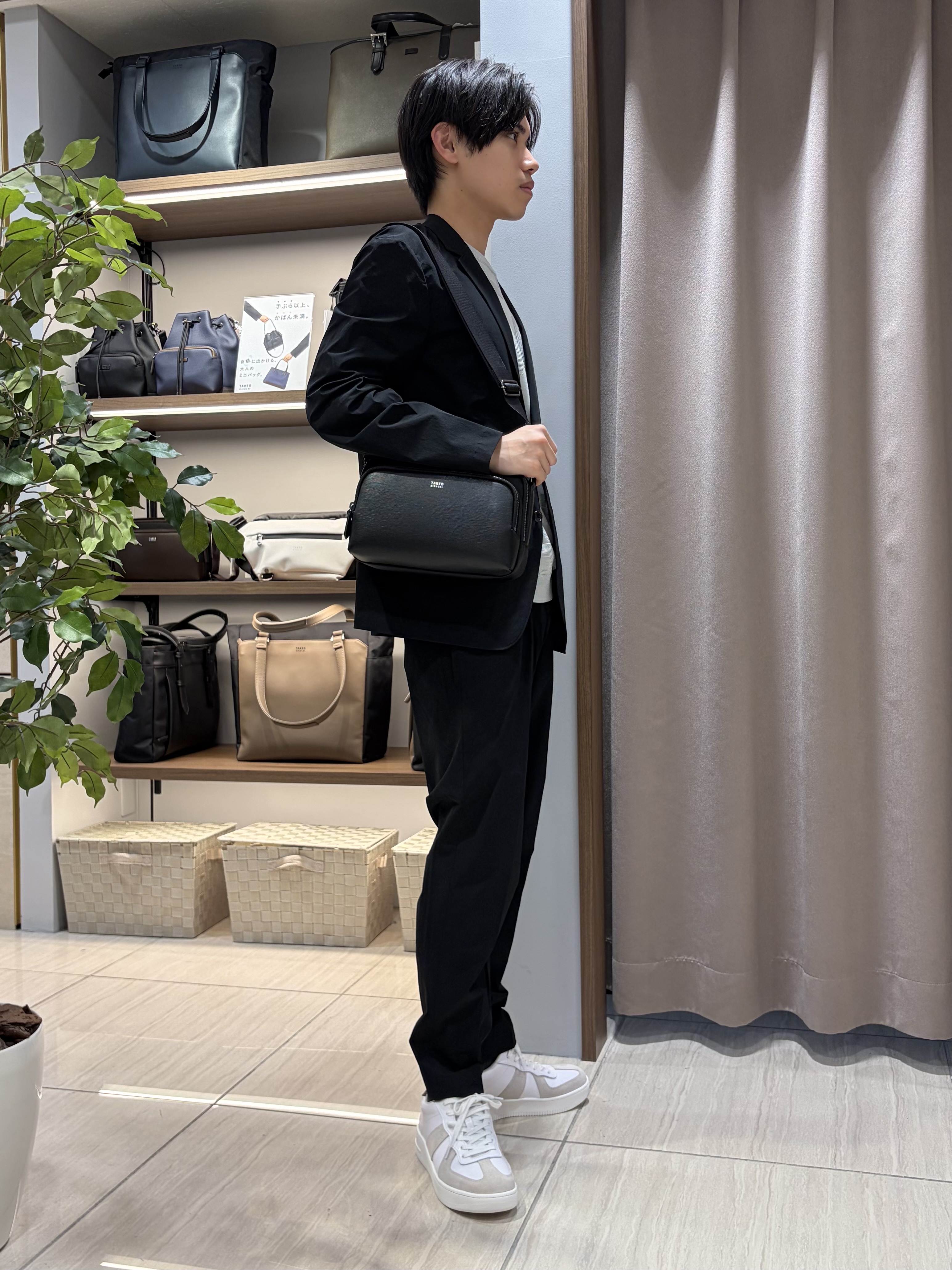 hiroさんの「TAKEO KIKUCHI｜3Dナイロン ジャケット」を使ったコーディネート
