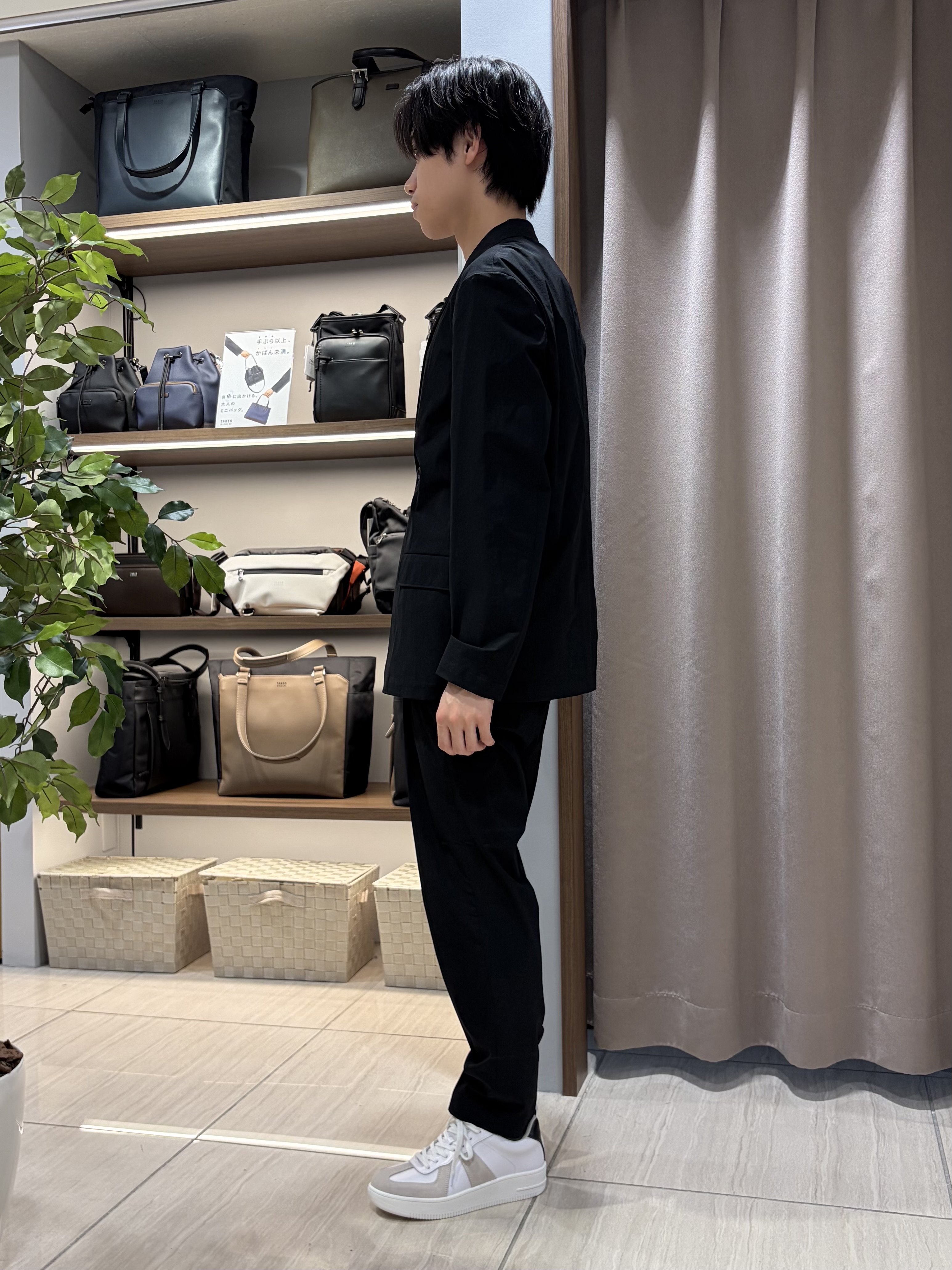 hiroさんの「TAKEO KIKUCHI｜3Dナイロン ジャケット」を使ったコーディネート