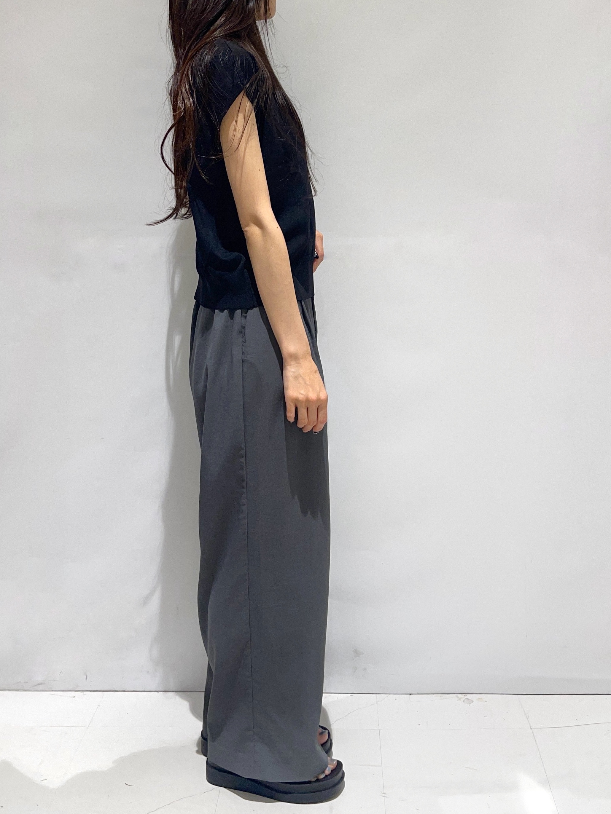 Kさんの「OPAQUE.CLIP｜【UV】フリルフレンチスリーブニット《接触冷感／洗濯機OK》」を使ったコーディネート