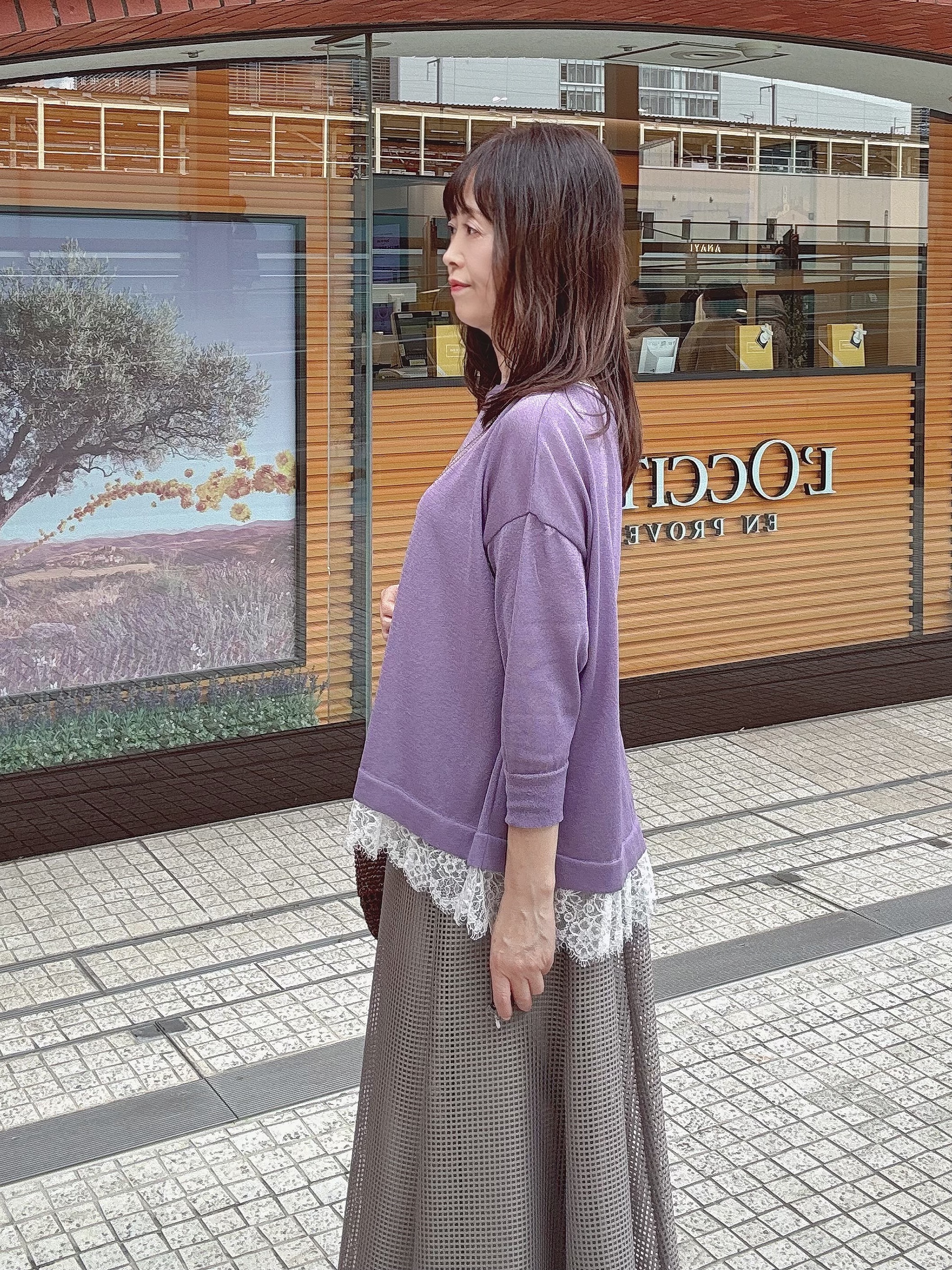 makiさんの「UNTITLED｜【一枚で着映え】レースドッキングニットプルオーバー」を使ったコーディネート