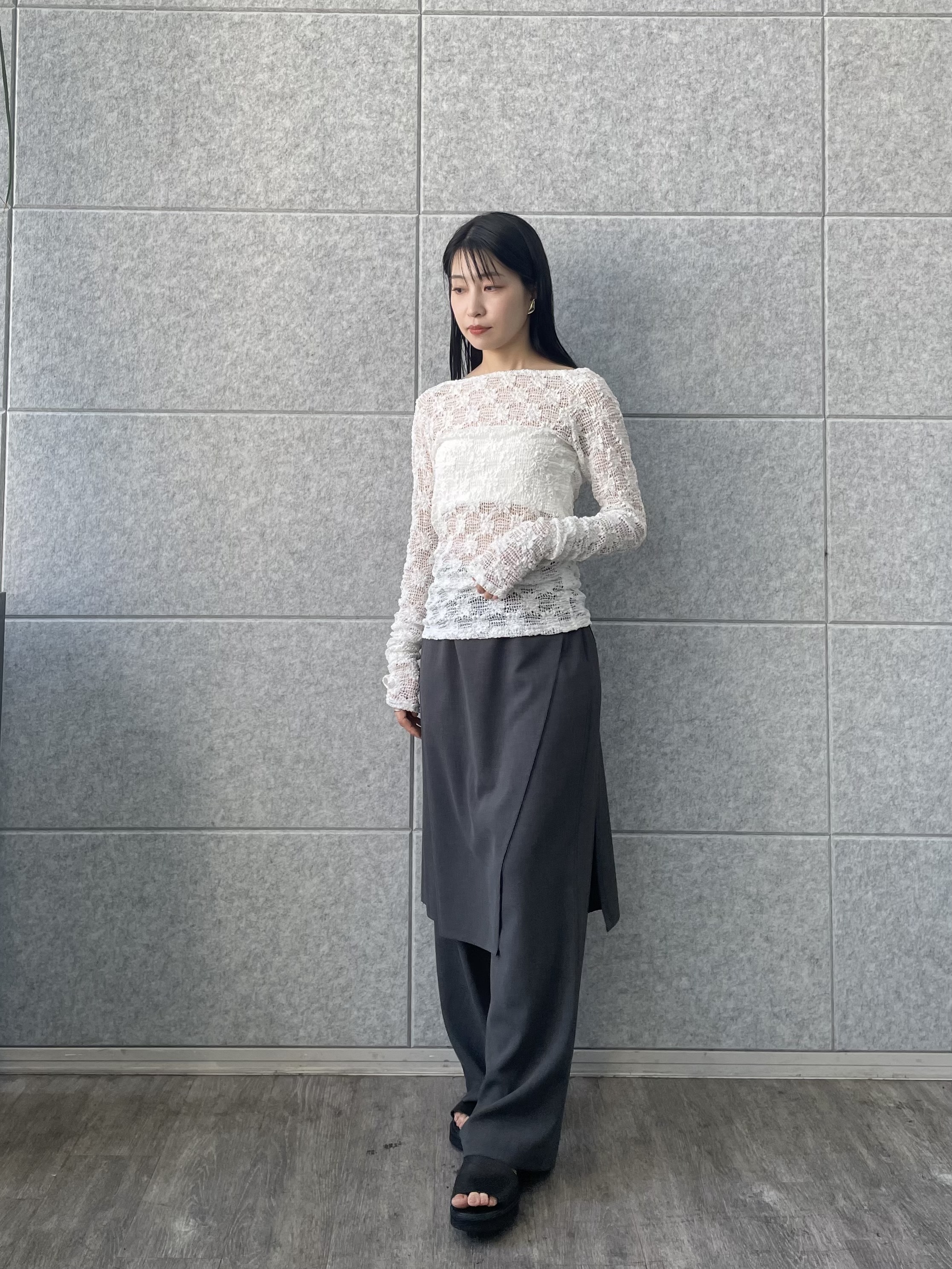 丸山加奈子さんの「CODE A｜PROTAGONISTA｜layered trousers」を使ったコーディネート