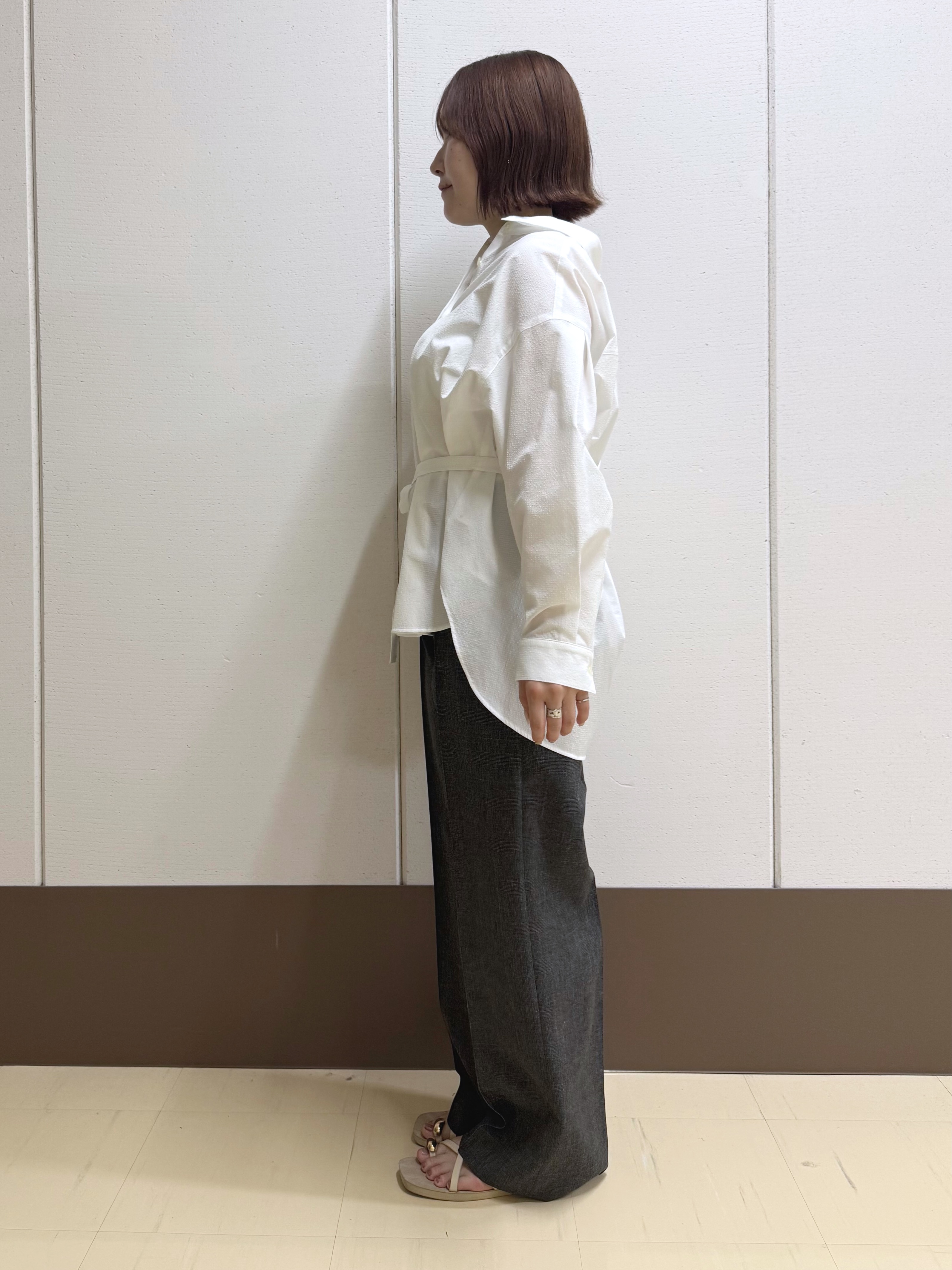 Rikoさんの「INDIVI｜【UVケア／接触冷感／ベルト付】サッカー素材シャツ」を使ったコーディネート