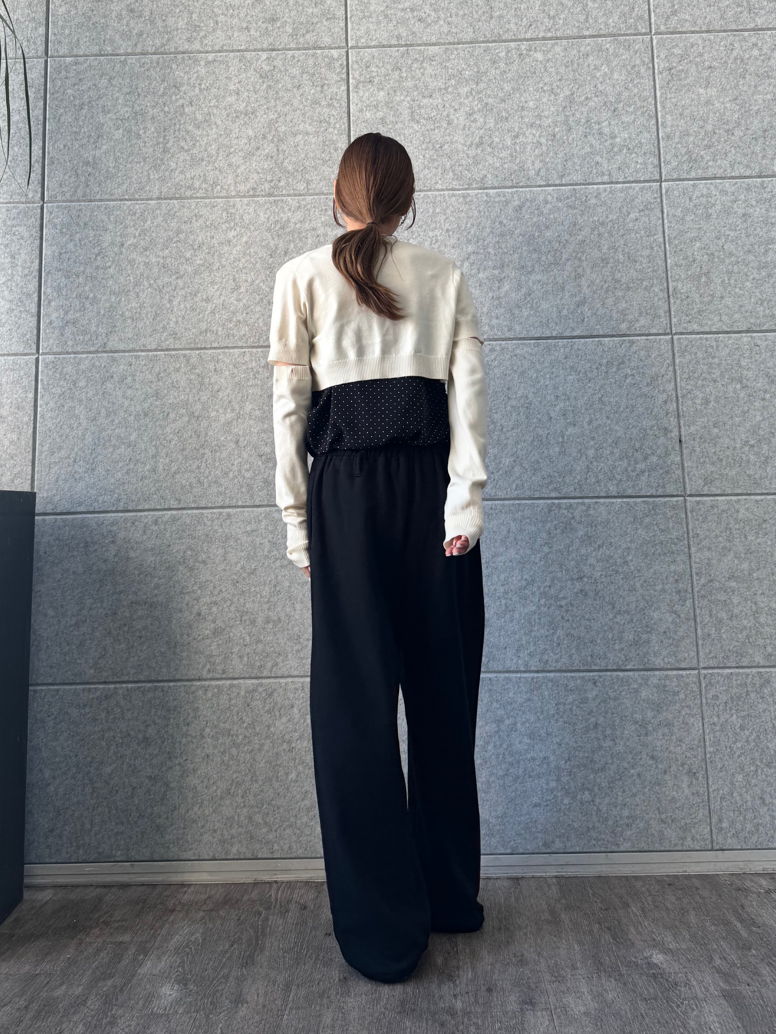 designer yukaさんの「CODE A｜modular button knit cardigan」を使ったコーディネート