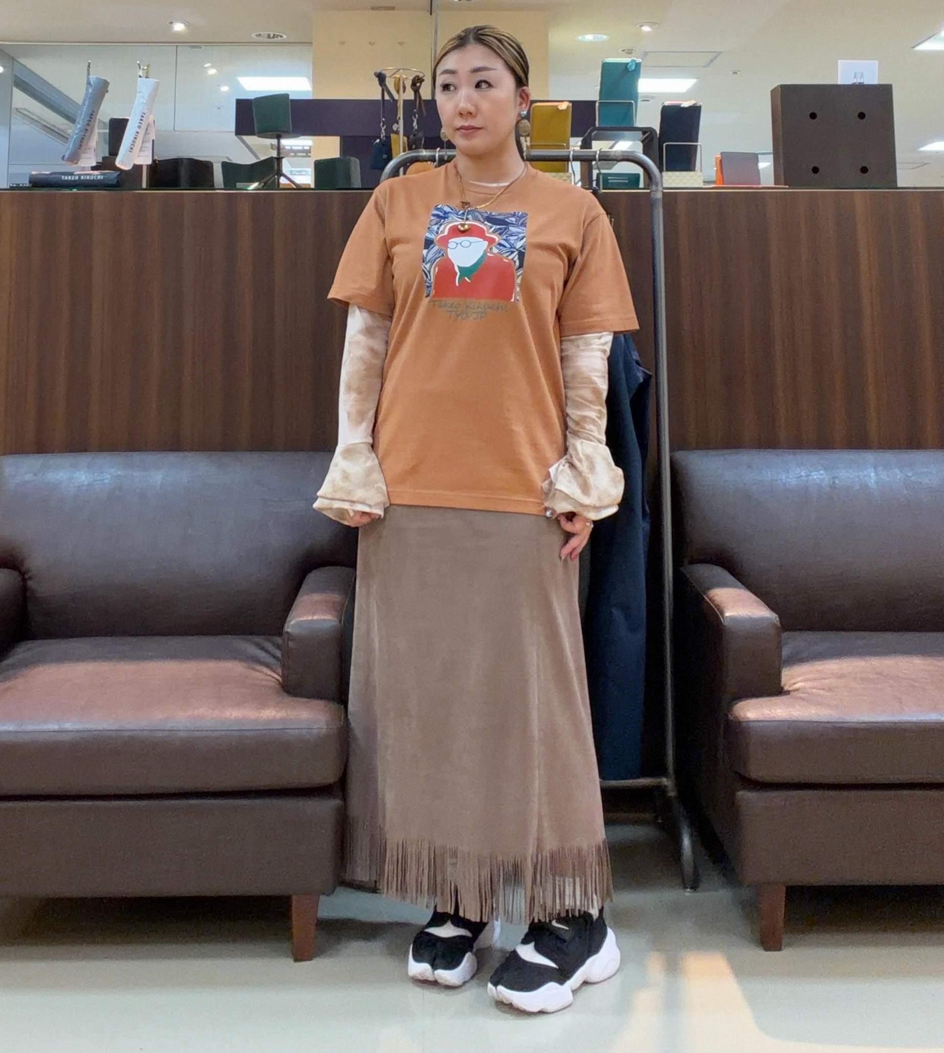 735さんの「TAKEO KIKUCHI｜ポートレートアートＴシャツ」を使ったコーディネート
