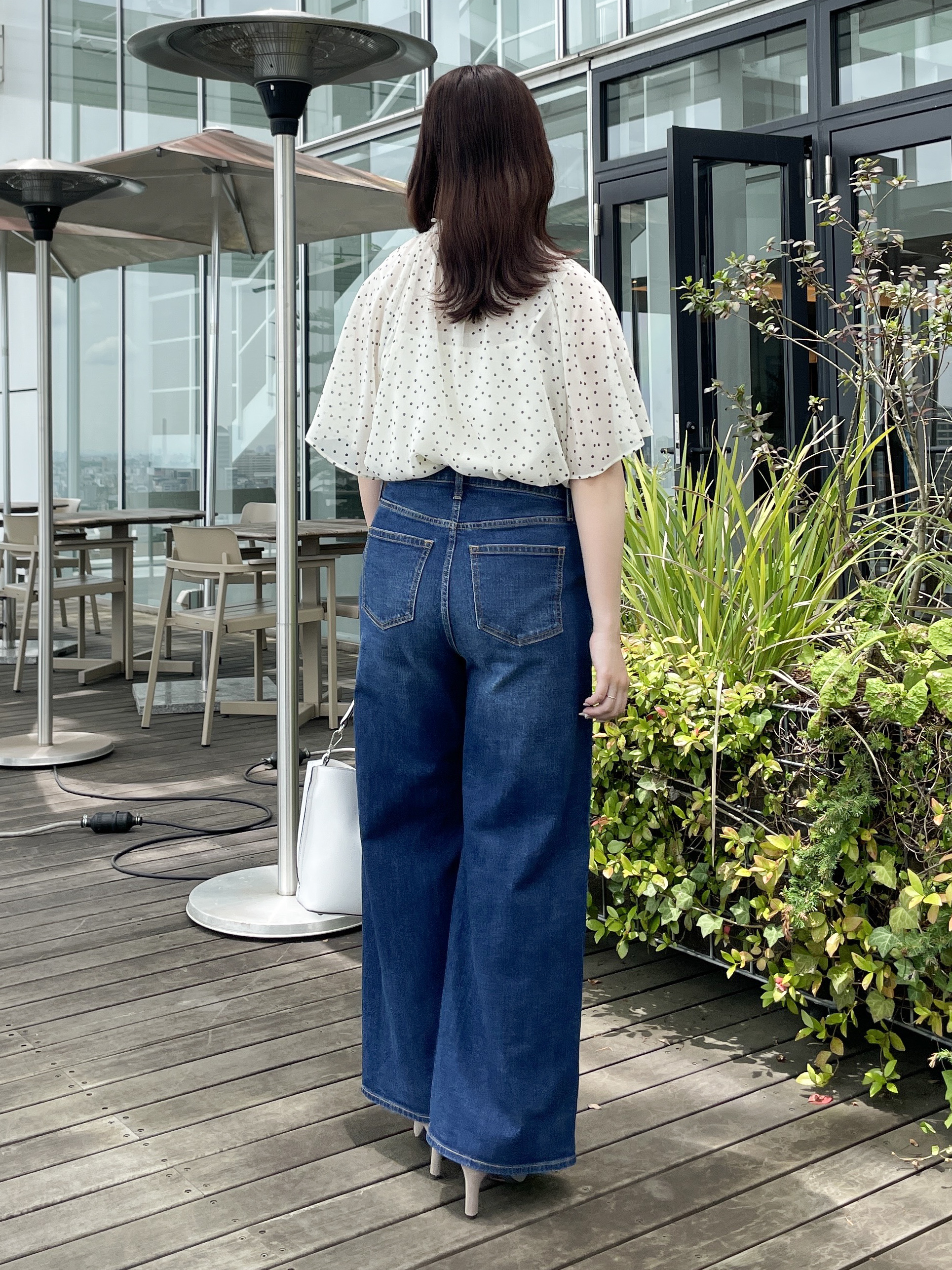 yukariさんの「Reflect｜【セットアップ／手洗い可】ドット柄シアーブラウス」を使ったコーディネート