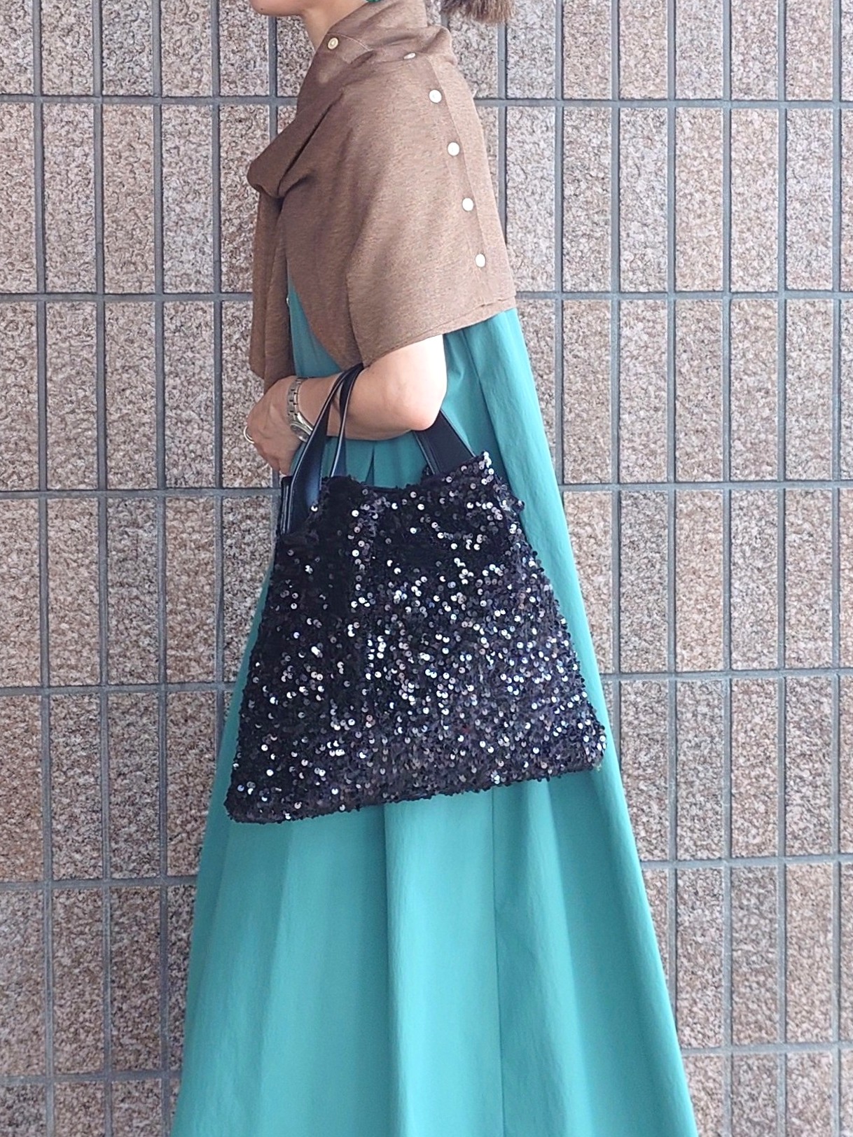 MUTSUKOさんの「UNTITLED｜【残暑も快適/接触冷感/UVカット/吸水速乾】Aラインロングワンピース」を使ったコーディネート