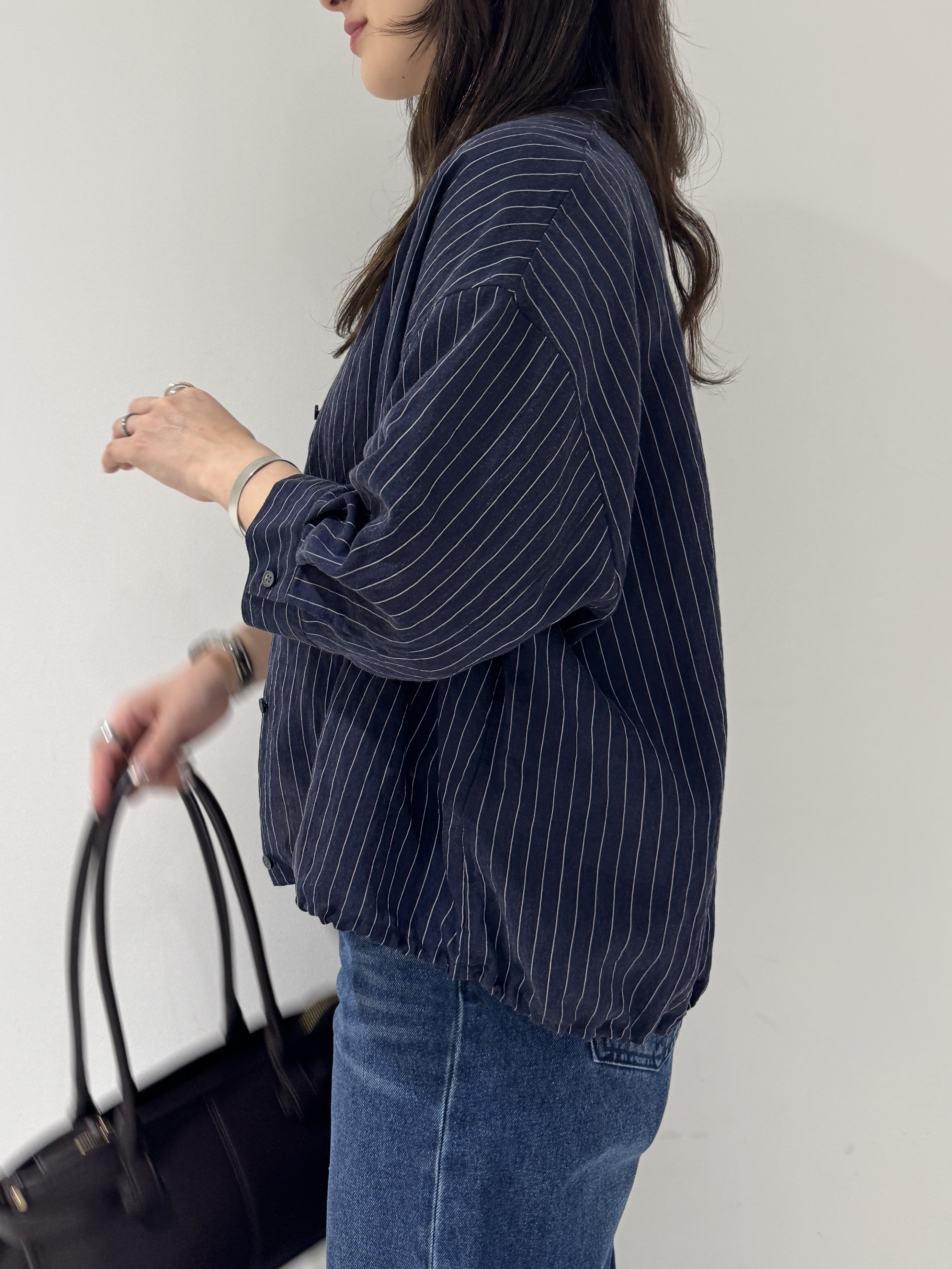 そんさんの「INDIVI｜【シアー／7分袖】体型カバーゆったりシャツ」を使ったコーディネート