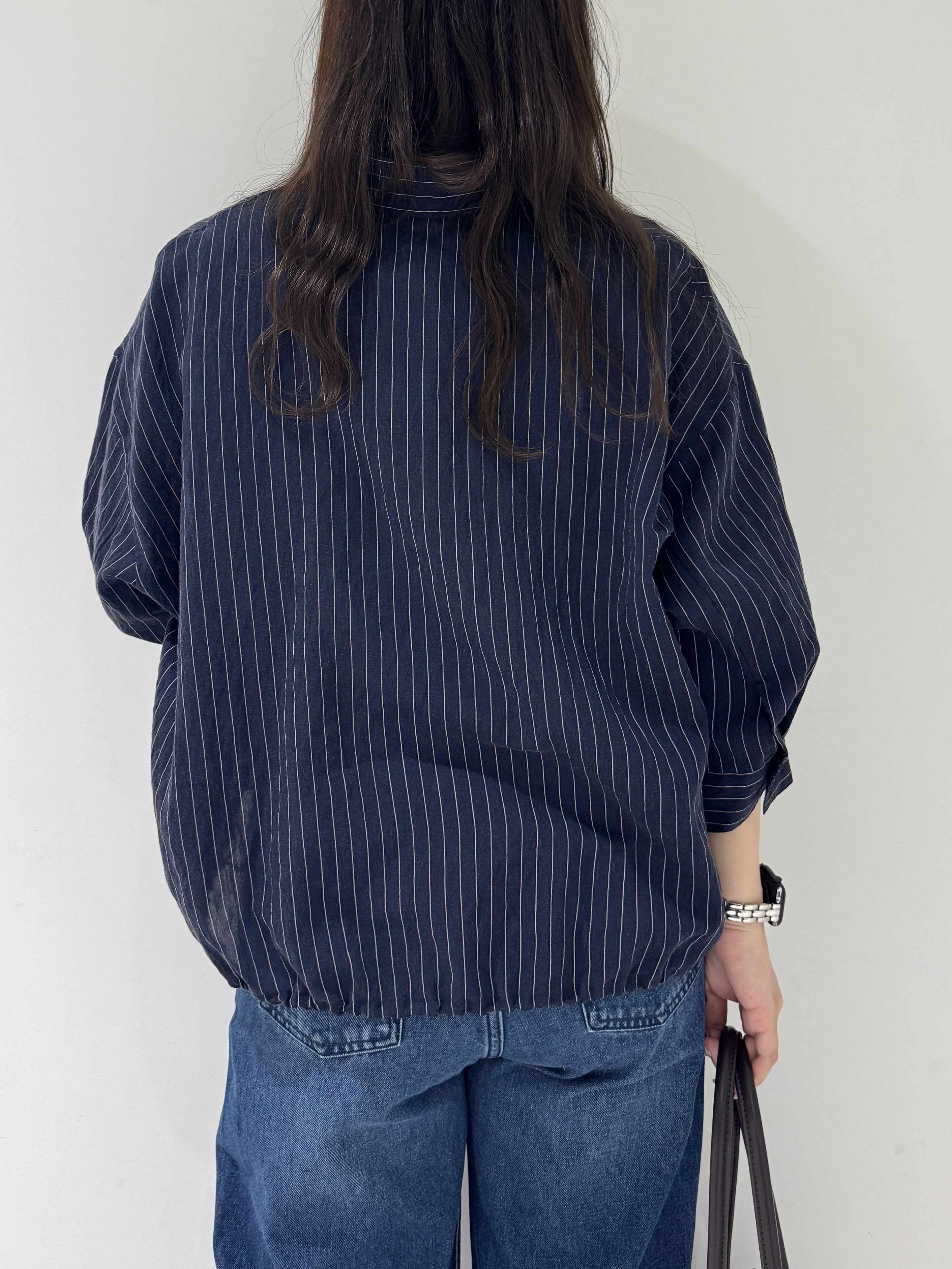 そんさんの「INDIVI｜【シアー／7分袖】体型カバーゆったりシャツ」を使ったコーディネート