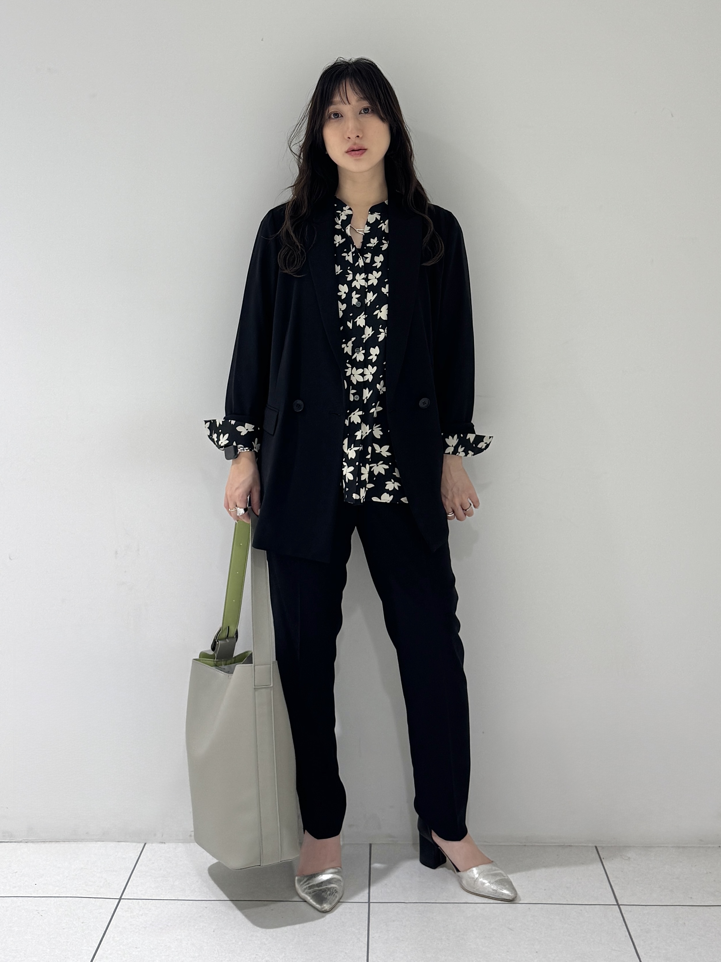 そんさんの「INDIVI｜【接触冷感/UVケア/着る日傘】ダブルジャケット」を使ったコーディネート