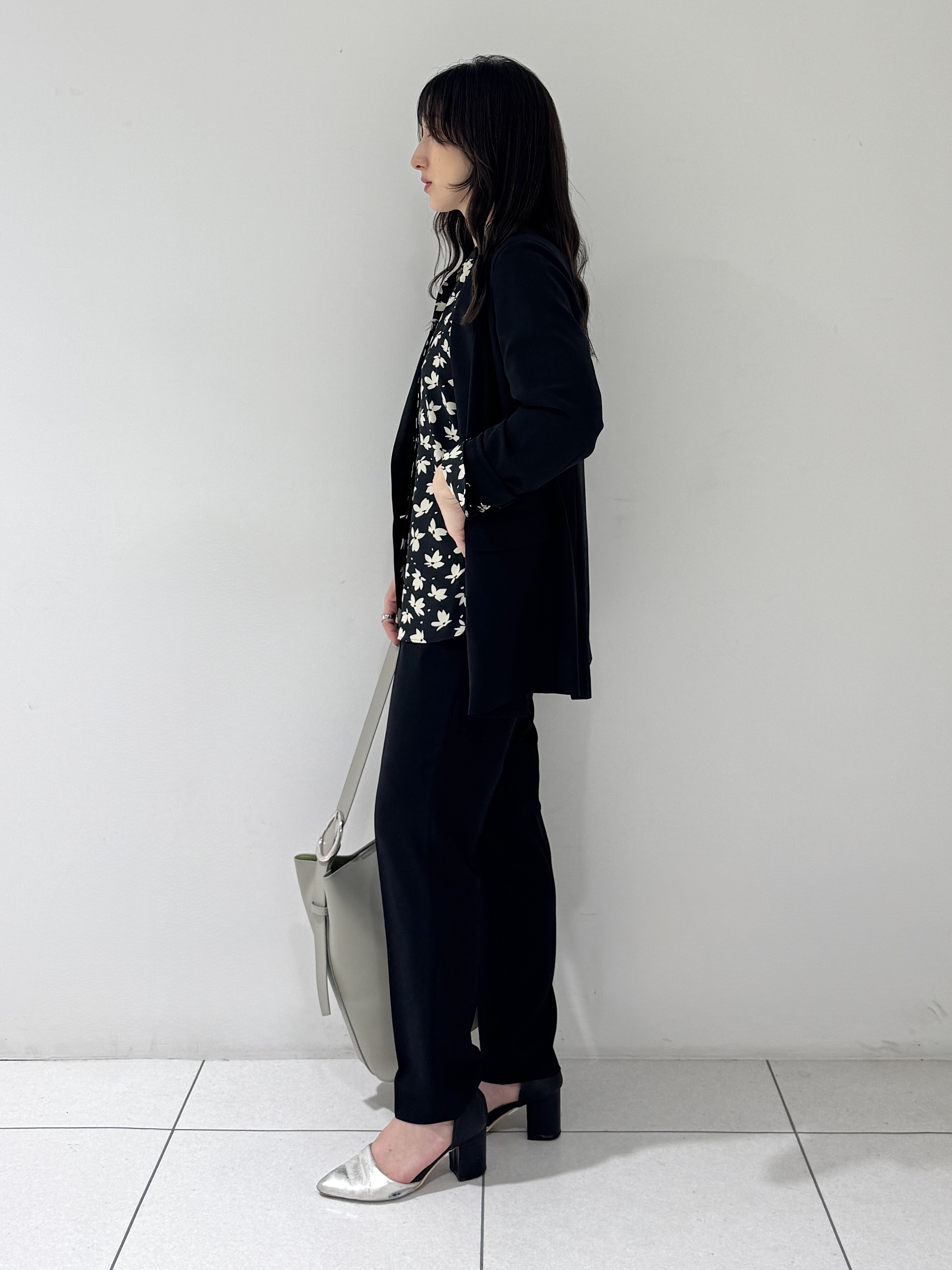 そんさんの「INDIVI｜【接触冷感/UVケア/着る日傘】ダブルジャケット」を使ったコーディネート