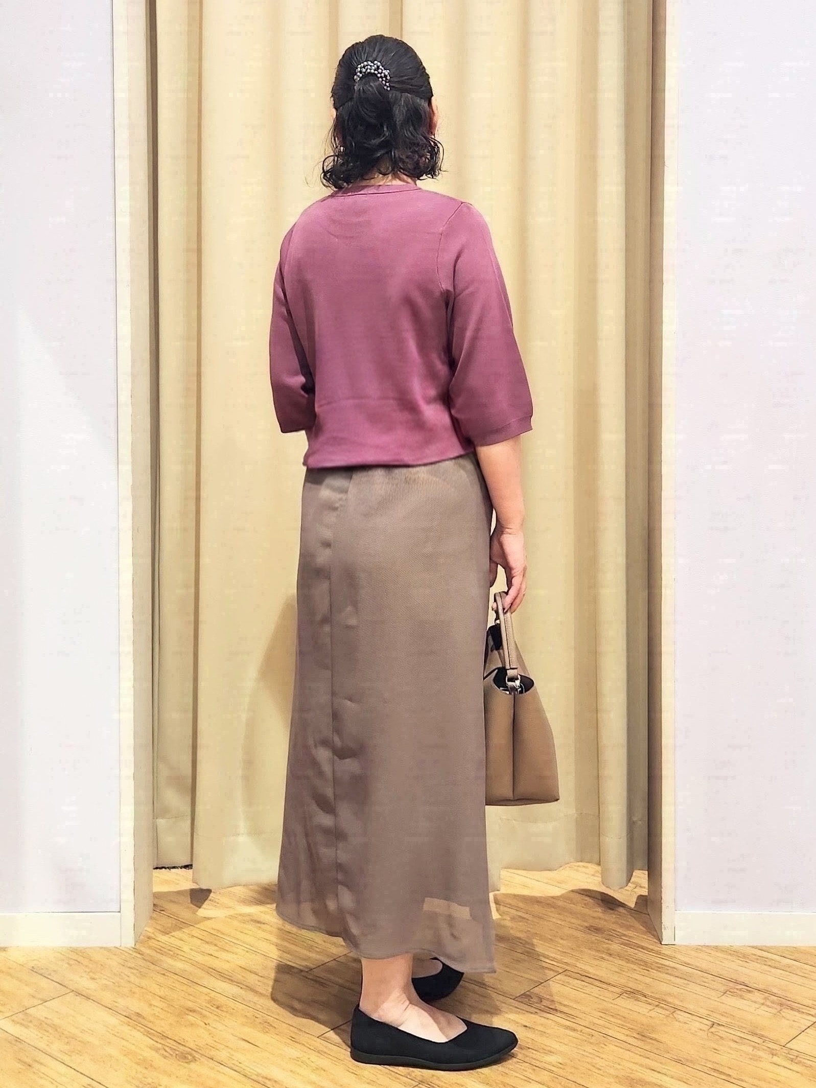 くまさんの「SHOO･LA･RUE｜【ガンガン洗える/毛玉になりにくい】二の腕見せない 5分袖ニット」を使ったコーディネート