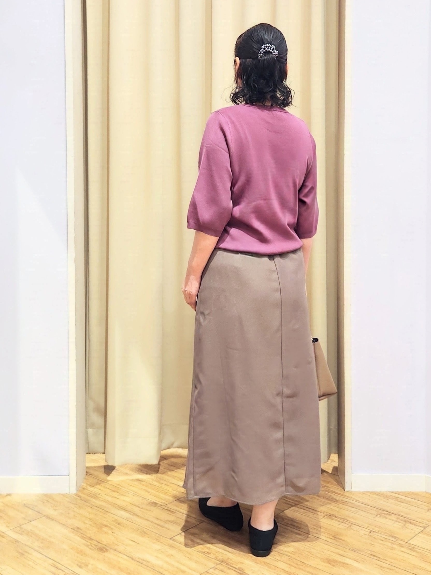 くまさんの「SHOO･LA･RUE｜【ガンガン洗える/毛玉になりにくい】二の腕見せない 5分袖ニット」を使ったコーディネート