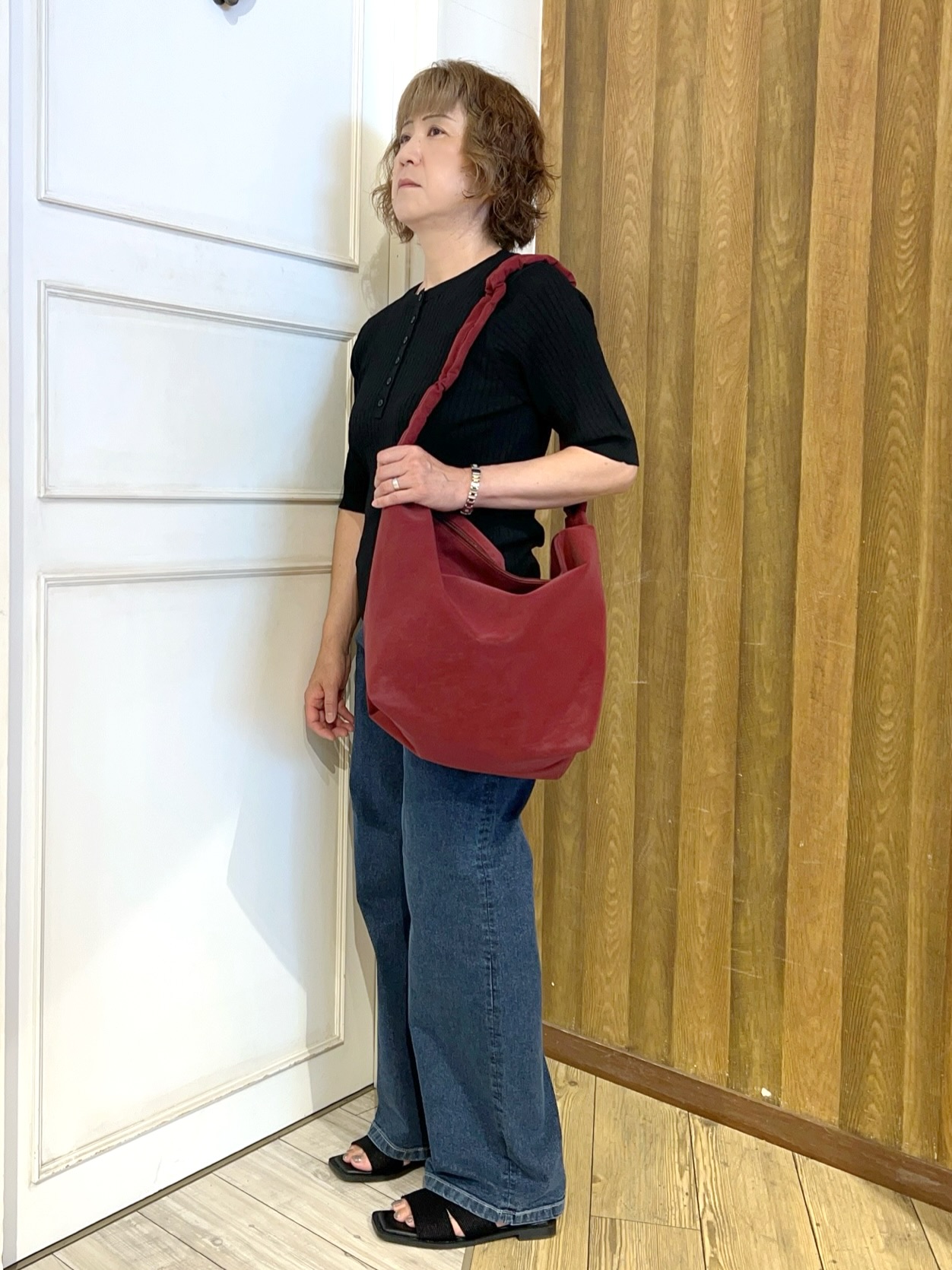 yuriyuriさんの「SHOO･LA･RUE｜【S-LL】抜け感ある着こなしに ヘンリーネック リブニット」を使ったコーディネート