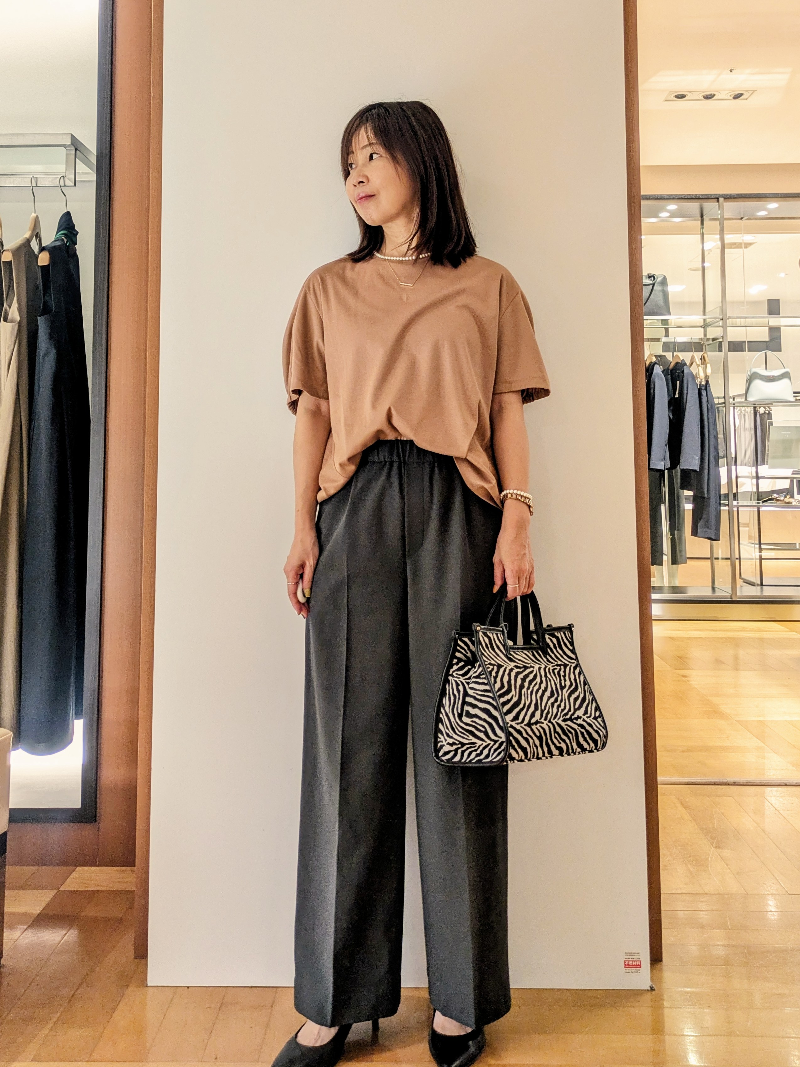 laverさんの「UNTITLED｜【汗染み防止/接触冷感】ドルマンプルオーバー」を使ったコーディネート