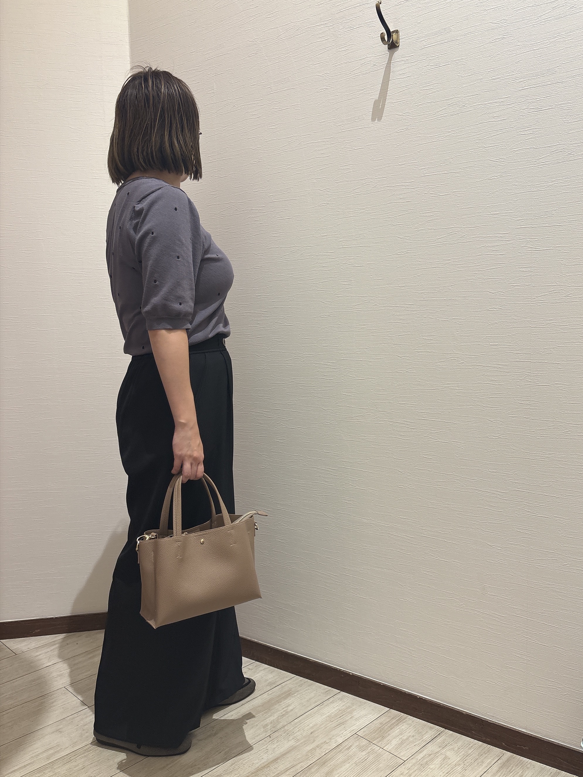 Chinaさんの「SHOO･LA･RUE｜【着丈選べる/洗濯後しわになりにくい/S-LL】大人の上品シルエット センタープレスタックワイドパン」を使ったコーディネート