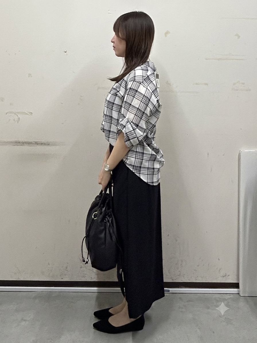 noeさんの「INDIVI｜【コットン100％／透け感／2WAY】袖アレンジ チェックシャツ」を使ったコーディネート