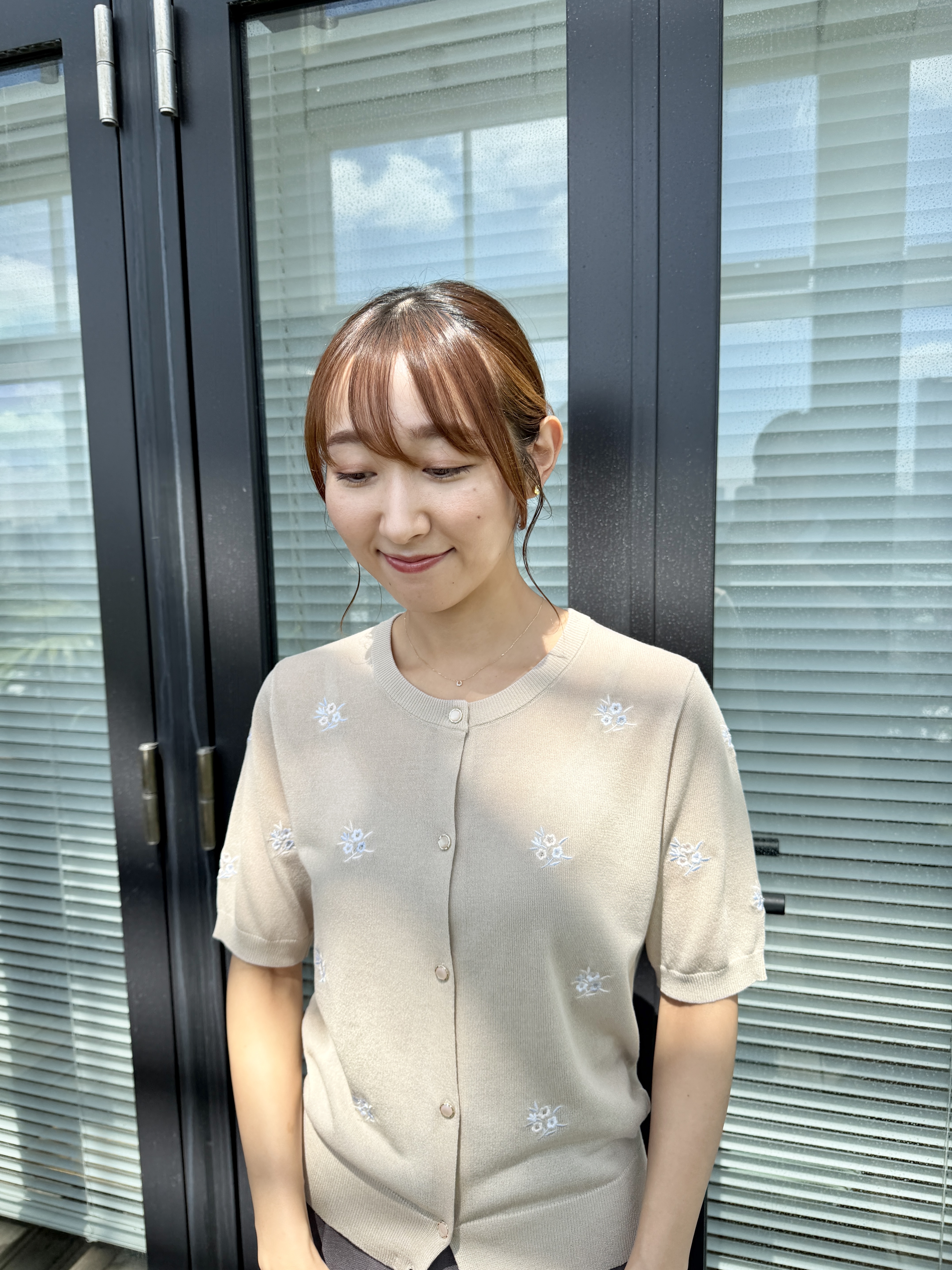 みぃさんの「index｜フラワー刺繍カーディガン【洗濯機OK／抗ピル】」を使ったコーディネート