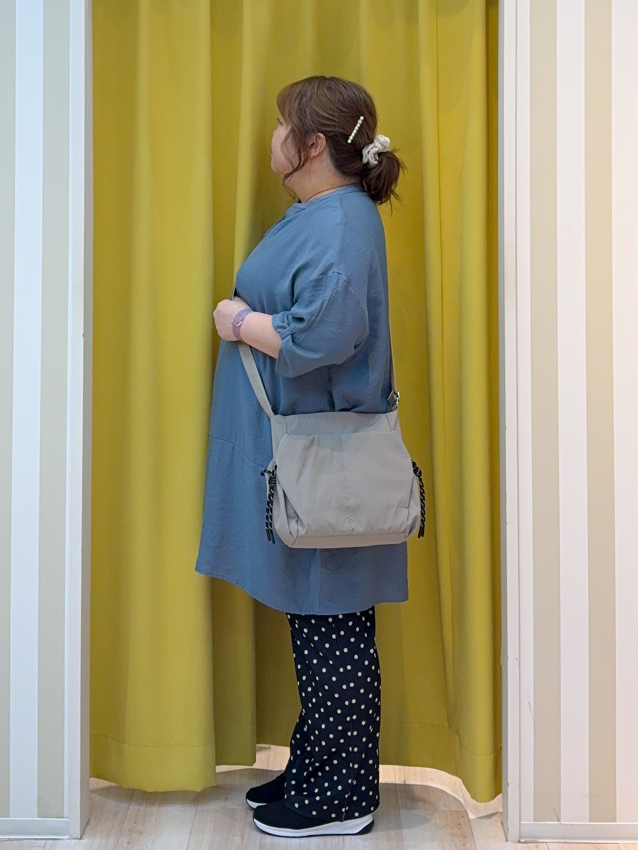 kotoさんさんの「SHOO･LA･RUE｜【ひんやり/S-LL/洗濯後しわになりにくい】体型カバーにも ゆるっとリラックス 7分袖チュニック」を使ったコーディネート