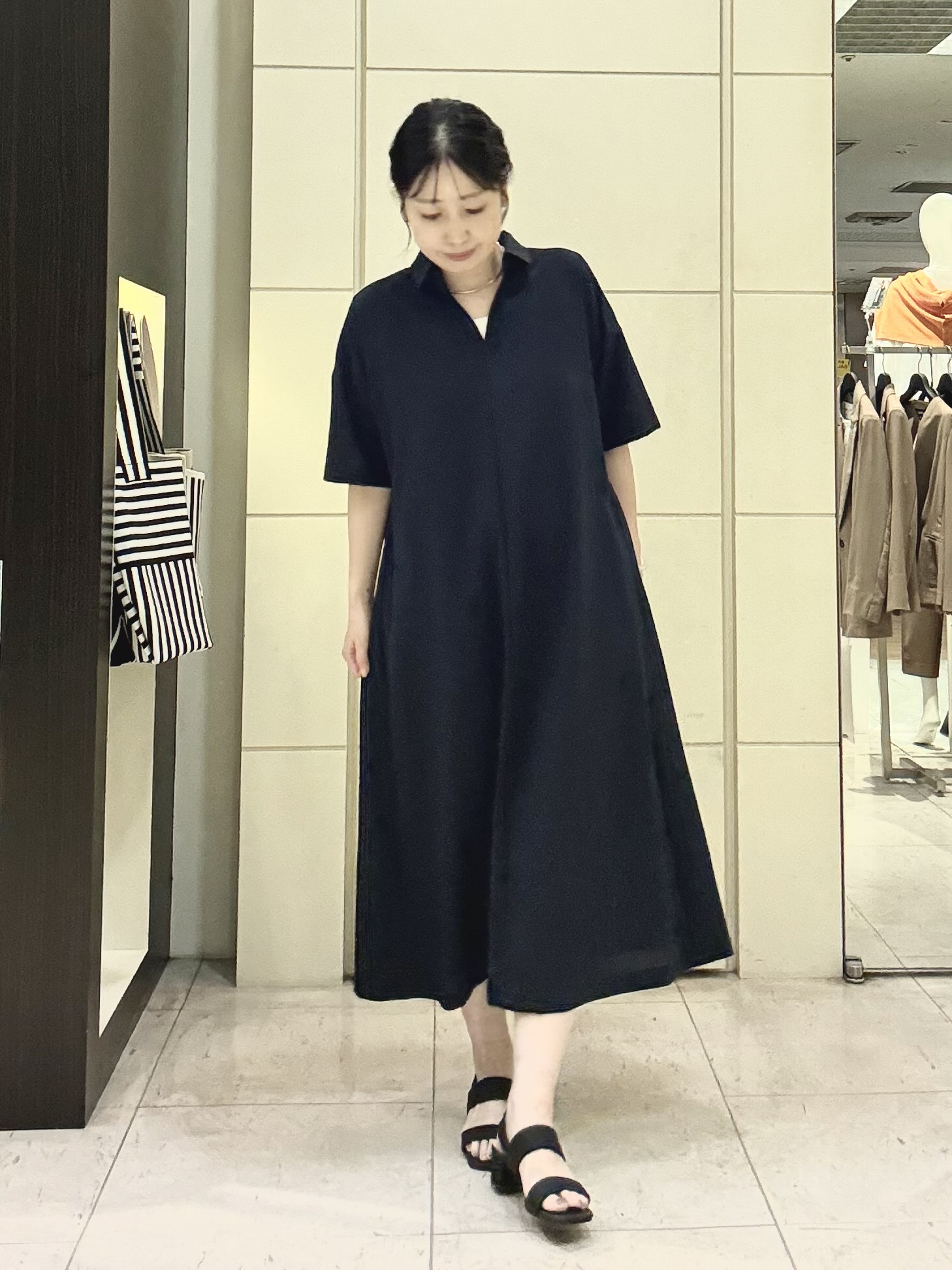 mori.さんの「UNTITLED｜【初秋も活躍/UVカット/接触冷感】エアリークールワンピース」を使ったコーディネート