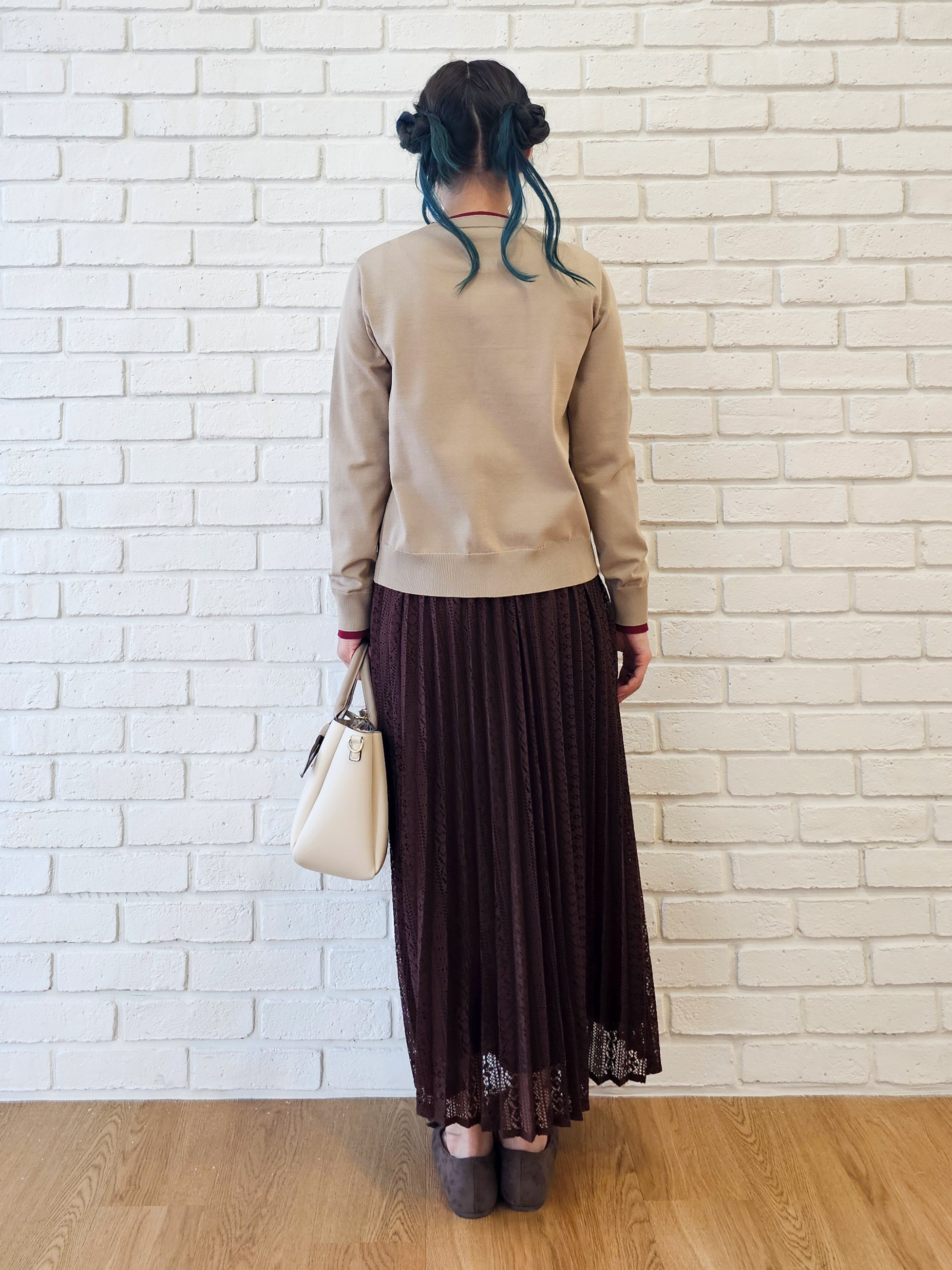 ゆゆさんの「SHOO･LA･RUE｜【S-LL/洗濯機可】レイヤード風でこなれ見え 配色カーディガン」を使ったコーディネート