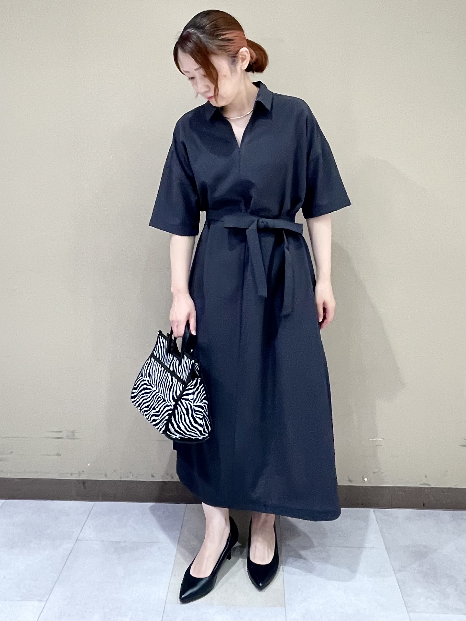 Tomoさんの「UNTITLED｜【残暑も快適/UVカット/接触冷感】エアリークールワンピース」を使ったコーディネート