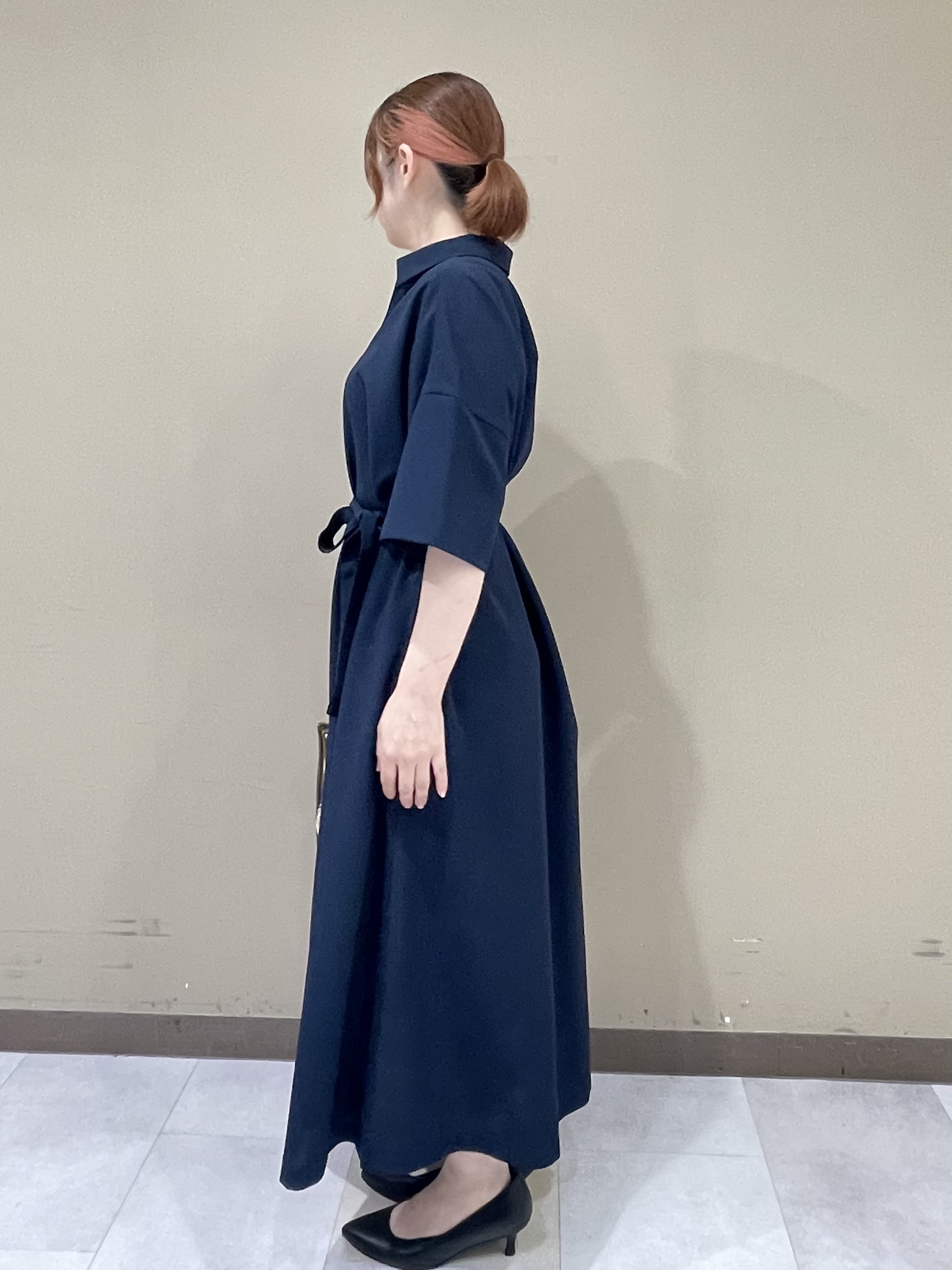 Tomoさんの「UNTITLED｜【残暑も快適/UVカット/接触冷感】エアリークールワンピース」を使ったコーディネート