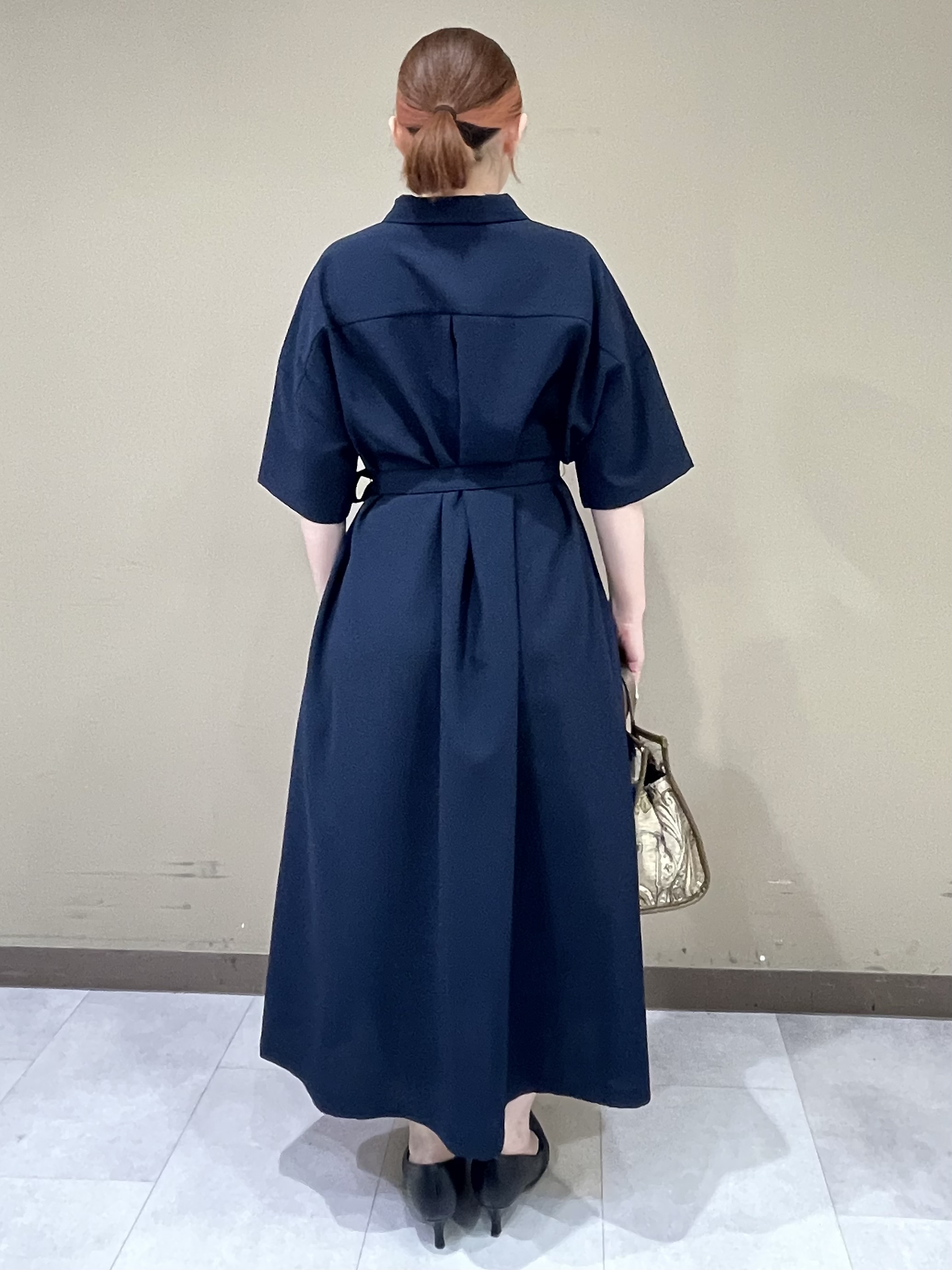 Tomoさんの「UNTITLED｜【残暑も快適/UVカット/接触冷感】エアリークールワンピース」を使ったコーディネート