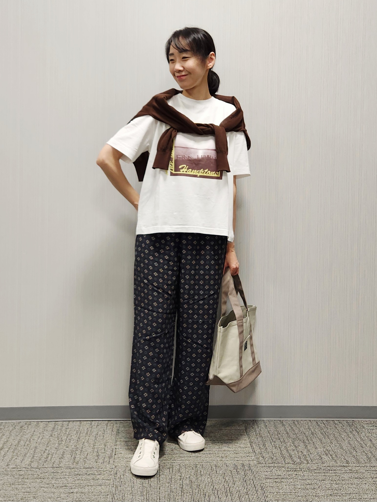 naraさんの「Dessin｜グラフィックデザイン Tシャツ」を使ったコーディネート