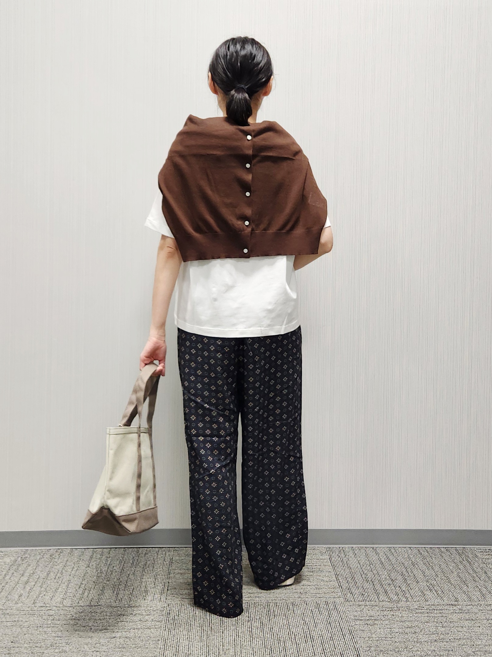 naraさんの「Dessin｜グラフィックデザイン Tシャツ」を使ったコーディネート