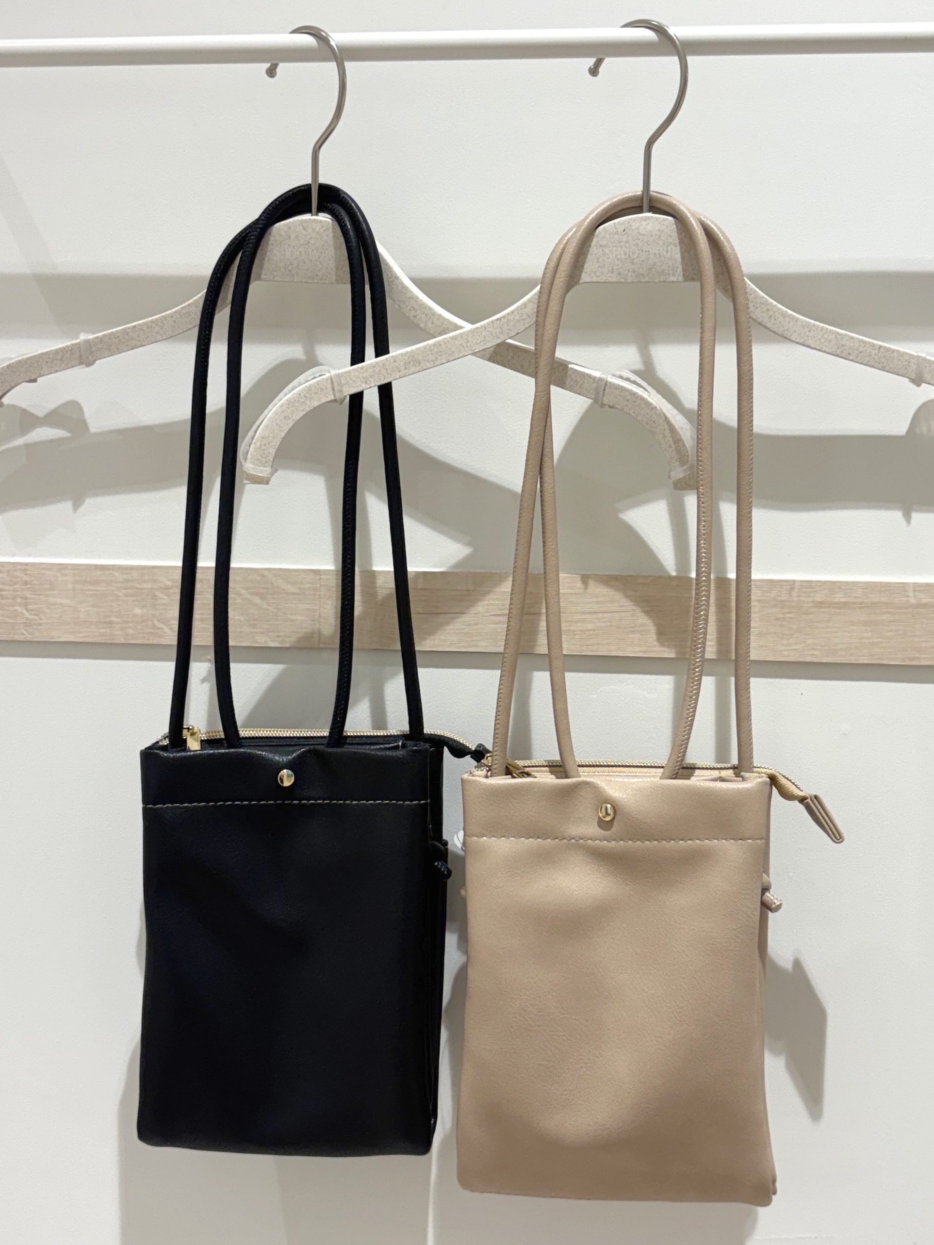donpiさんの「SHOO･LA･RUE｜【インせず着られる/洗濯後しわになりにくい】しぼしぼドルマンブラウス」を使ったコーディネート