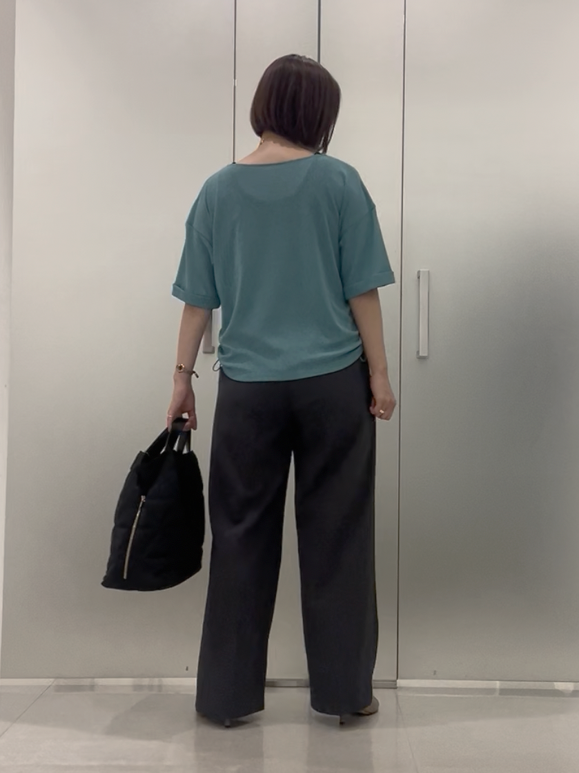 まどかさんの「UNTITLED｜【絞れる/シアー】ドロストプルオーバージャージ」を使ったコーディネート