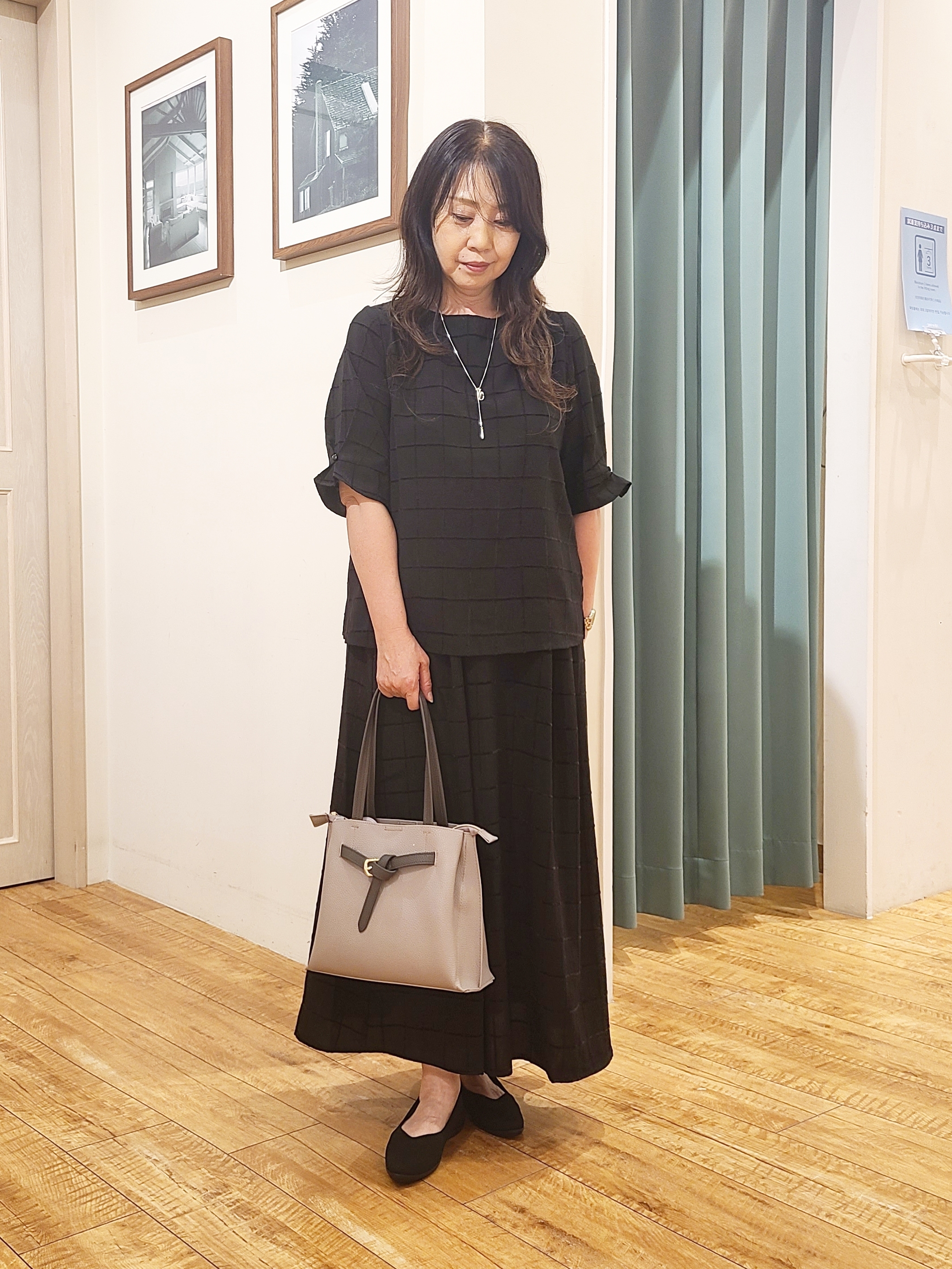 ポンタさんの「SHOO･LA･RUE｜【セットアップ可/S-LL】1枚で秋気分 モールチェックタックスリーブ ブラウス」を使ったコーディネート