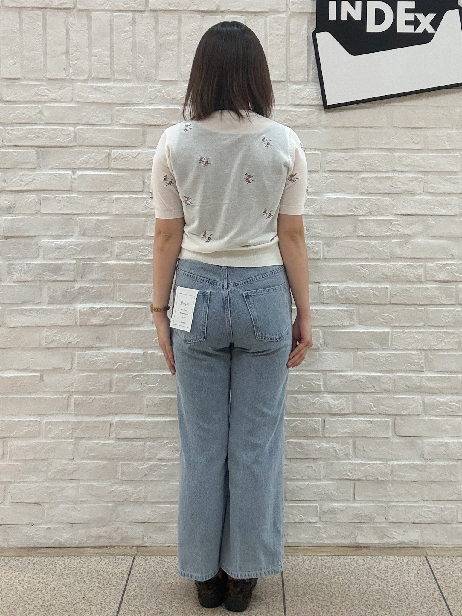 mihaさんの「index｜フラワー刺繍カーディガン【洗濯機OK／抗ピル】」を使ったコーディネート